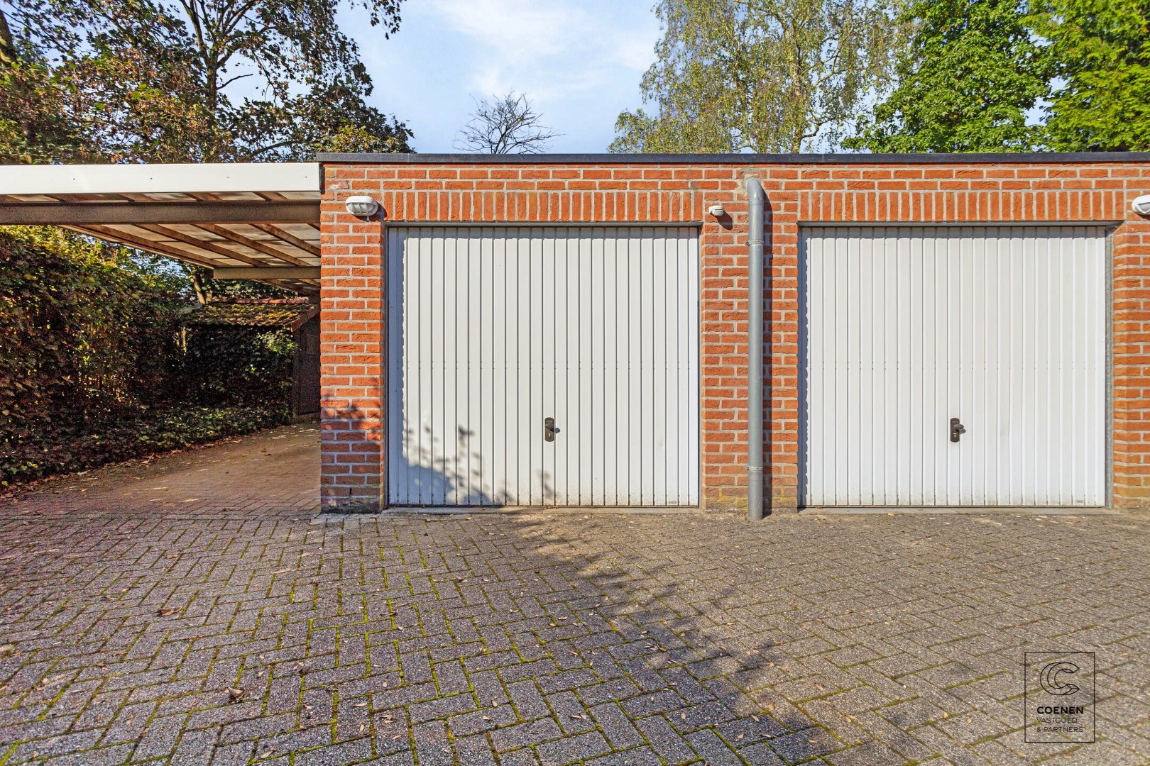 Uniek duplexappartement met 2 slaapkamers gelegen op een TOPlocatie te Schilde 