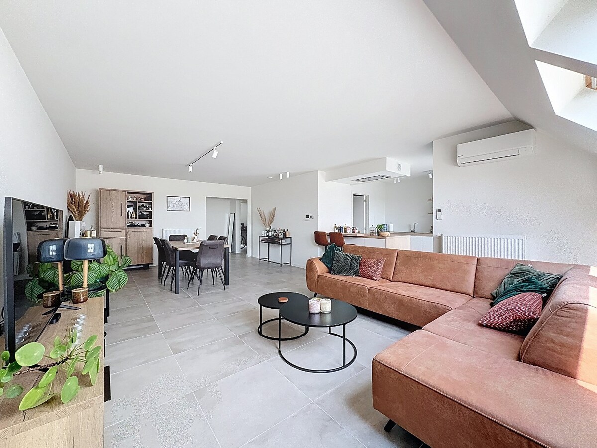 Recent (2021) en energiezuinig tweekamerappartement te Lierde 