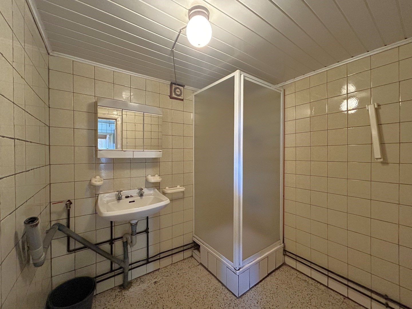 Te renoveren woning op een perceel van 1049 m&#178; in Geel 