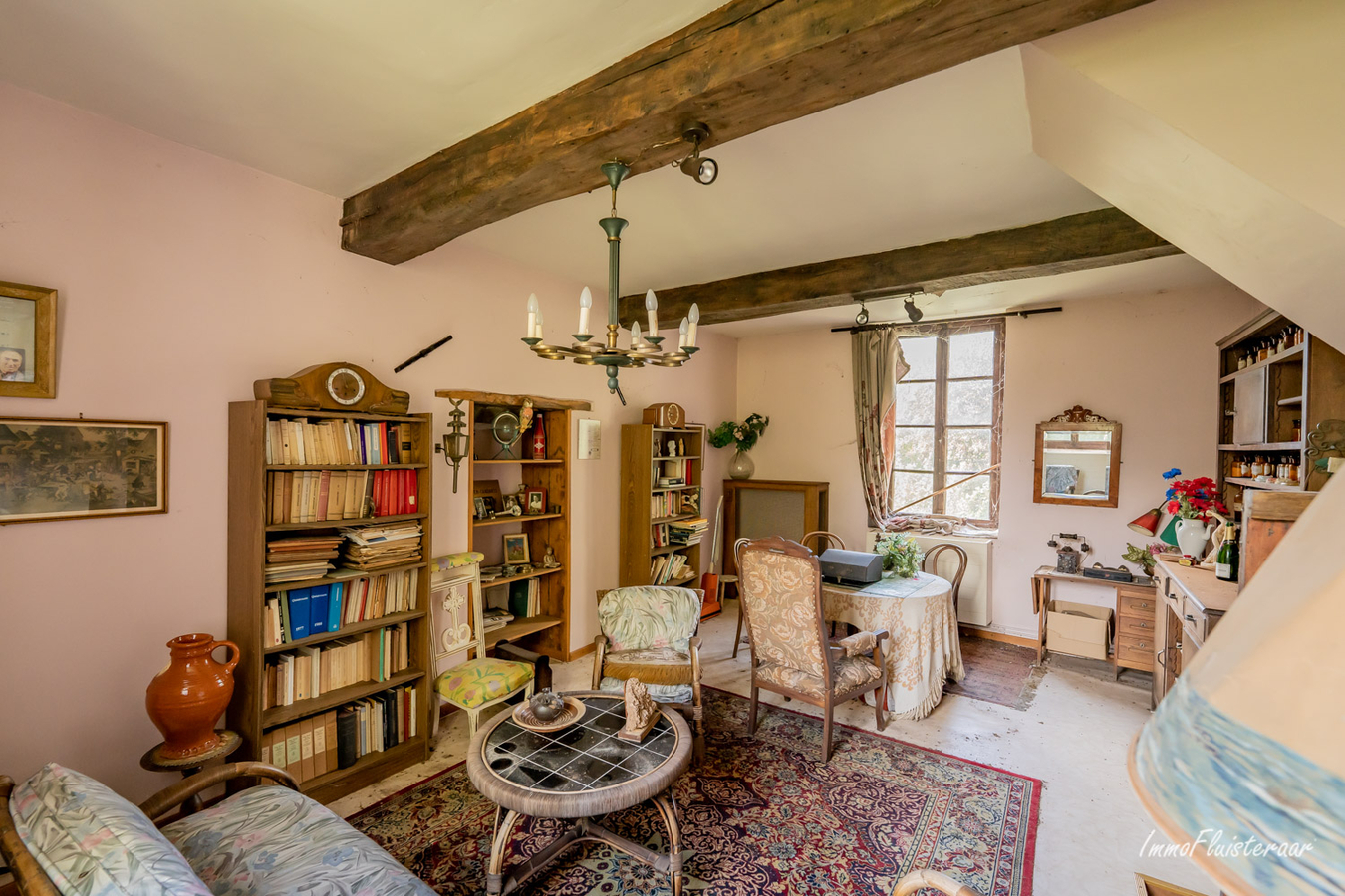 Ferme historique de caract&#232;re &#224; r&#233;nover avec &#233;curies, cour, ruelle et prairie sur env. 1.36ha &#224; Rebecq (Brabant wallon) 