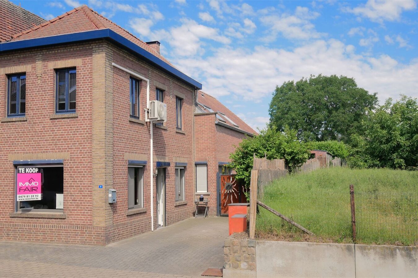 Charmante, gerenoveerde mergelwoning met 5 slaapkamers vlakbij Maastricht 