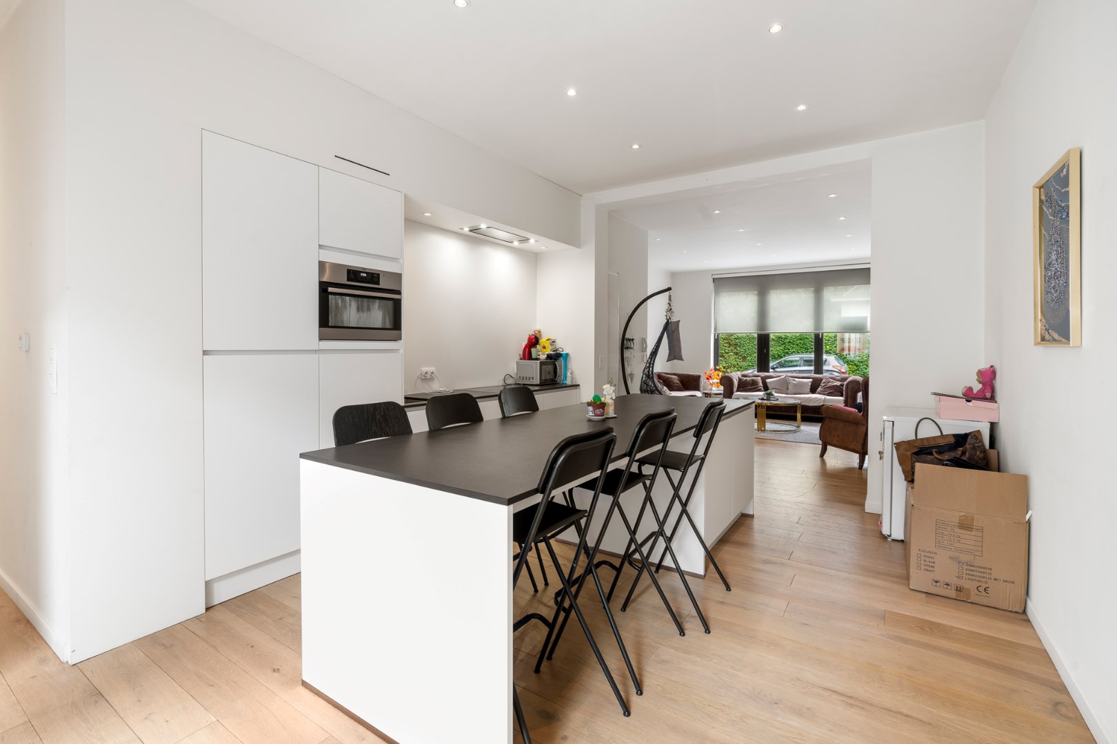 SCHITTEREND GLVL APPARTEMENT MET ZONNIG TERRAS VLAKBIJ CENTRUM 
