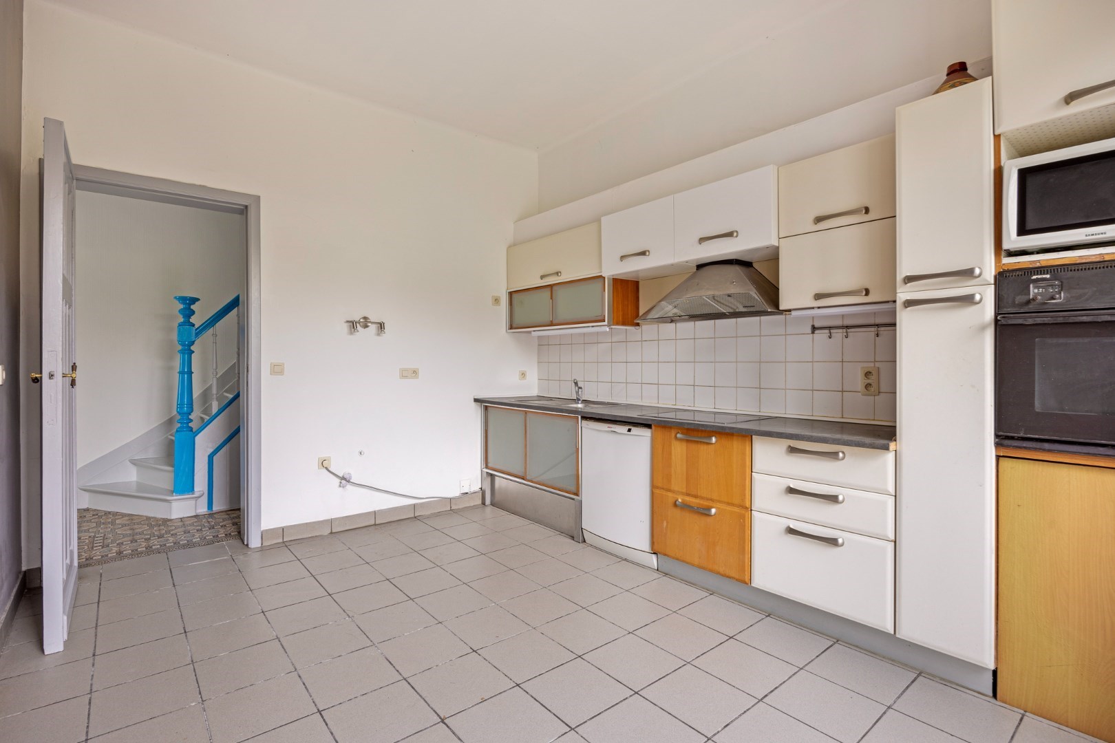 Woning met 3 slaapkamers, goede bereikbaarheid en veel winkels - EPC 188 kWh/m&#178; - bewoonbare oppervlakte 140 m&#178; 