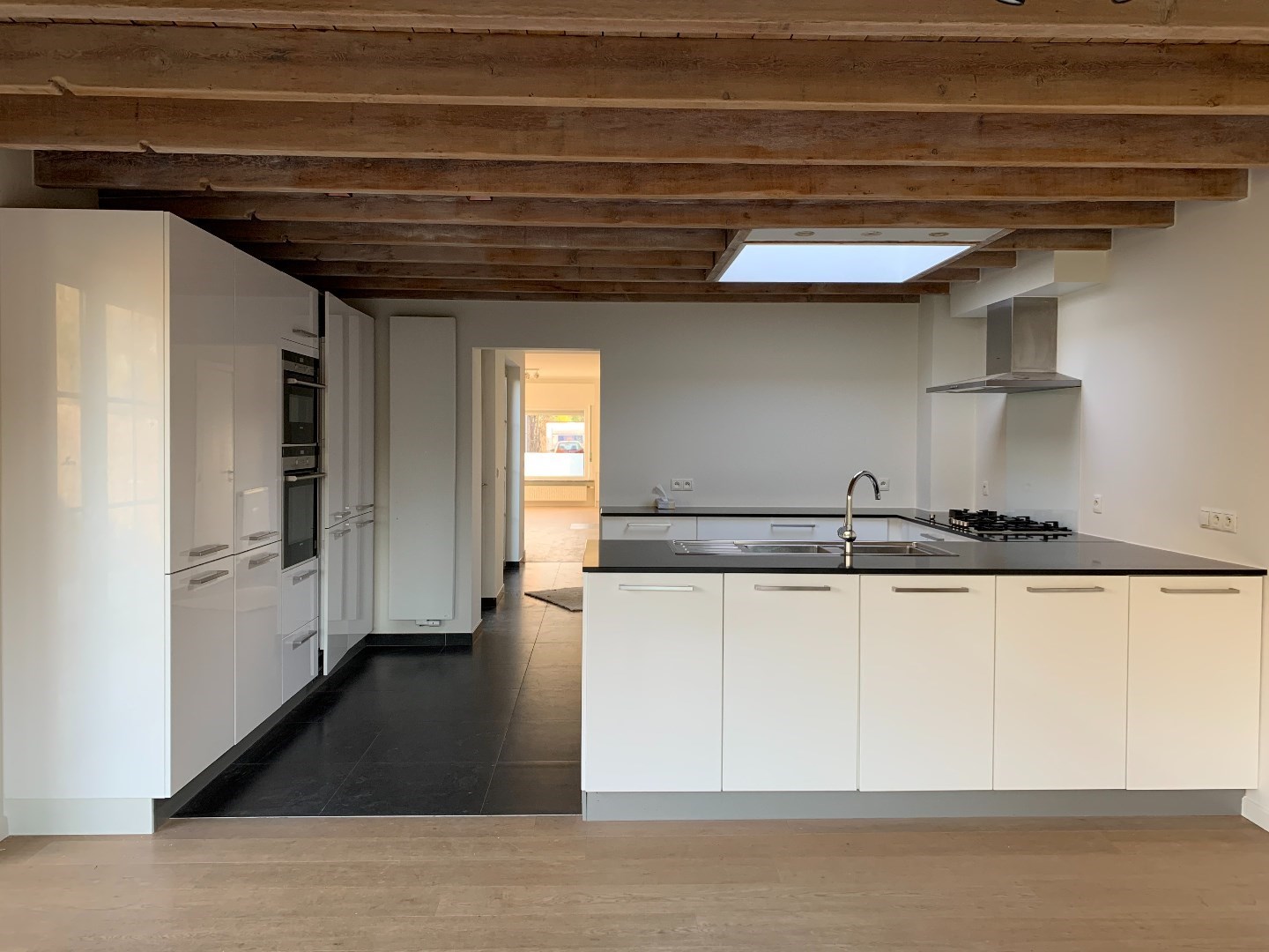 Ruime, gezellige woning met groene tuin 