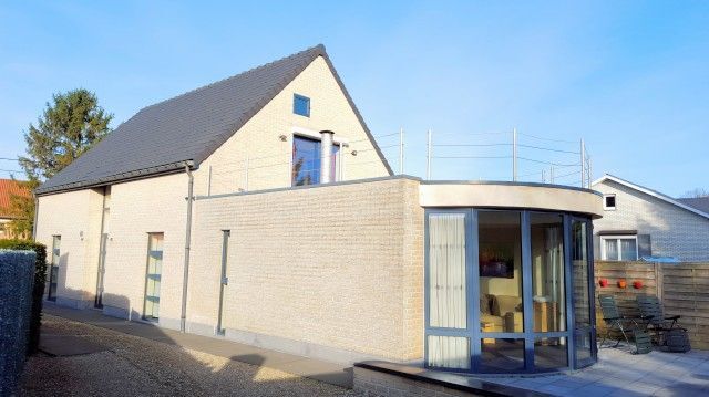 Moderne woning met 4 slaapkamers 