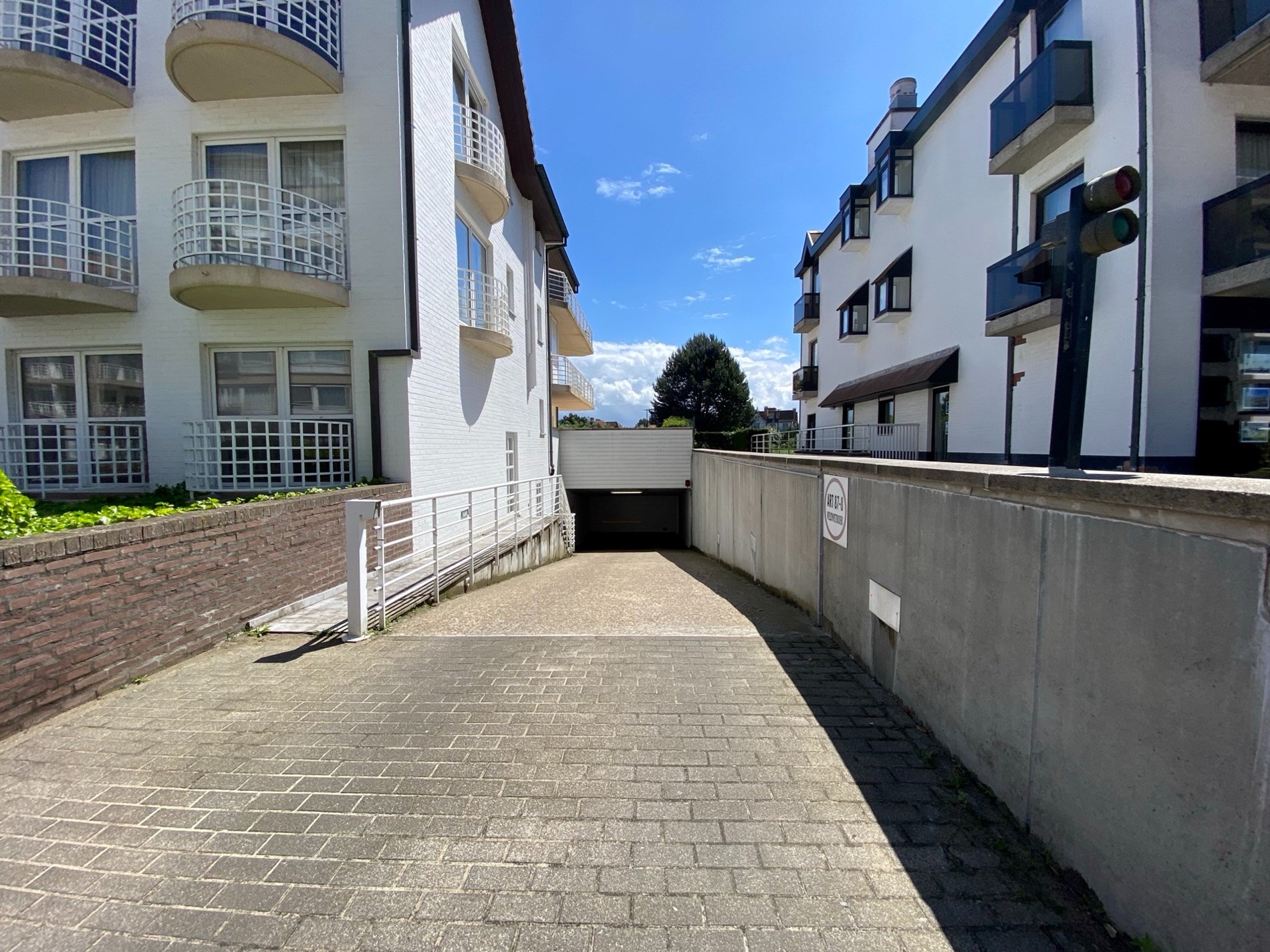 Emplacement spacieux dans la r&#233;sidence Vroegezonne, &#224; proximit&#233; du mini-golf dans le Zoute. 