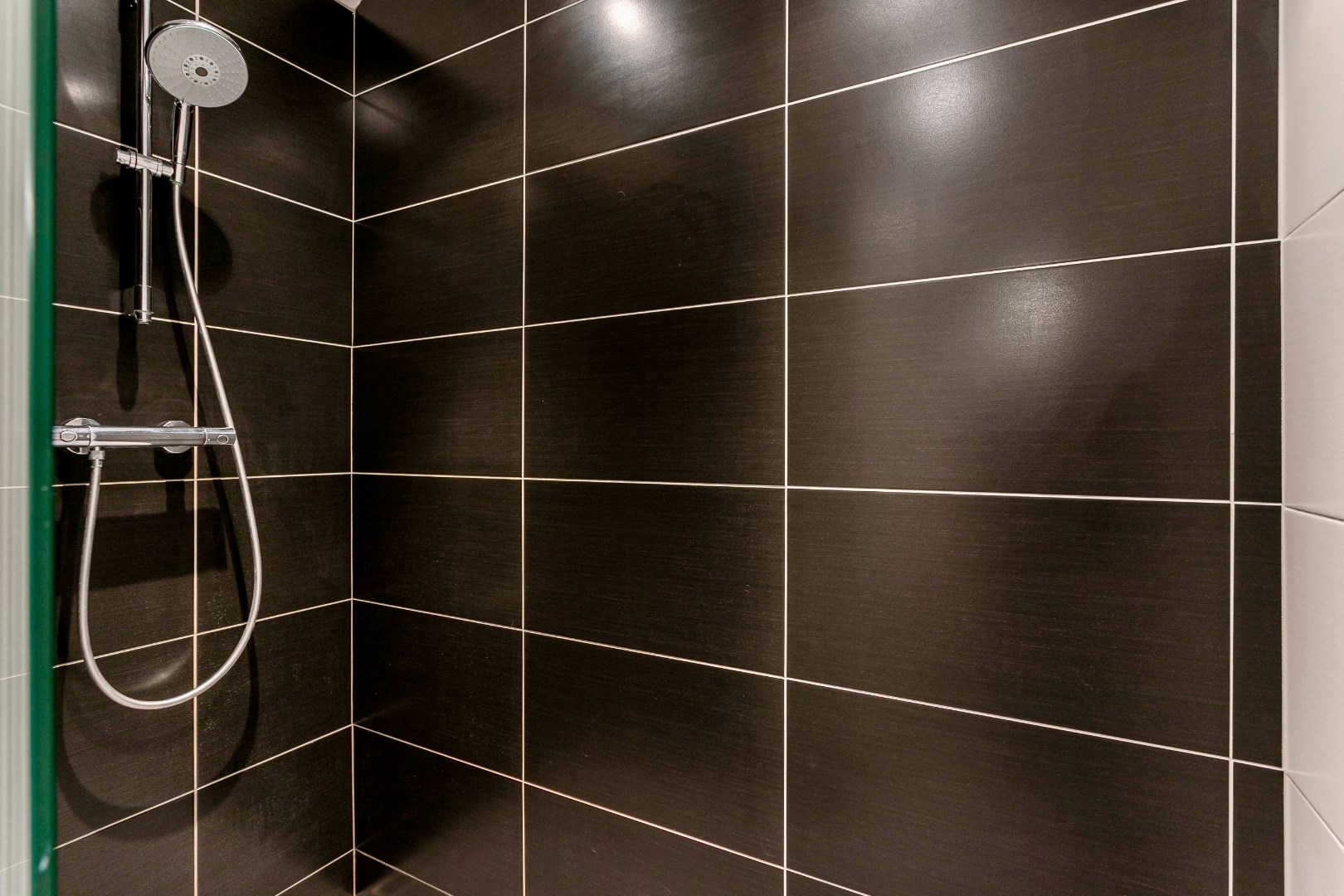 2-slpk appartement met zonneterras, kelder en autostaanplaats 