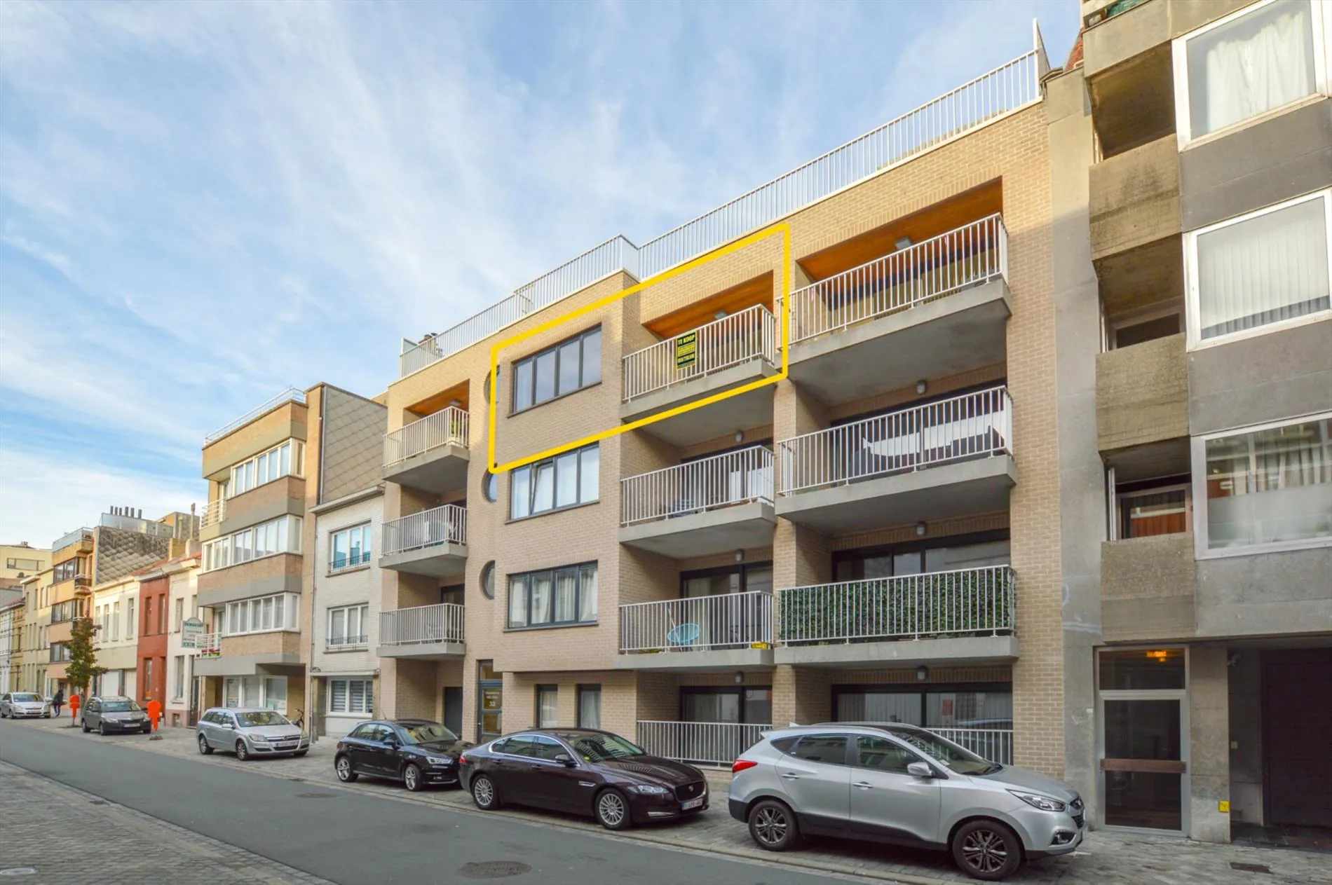 Recent instapklaar appartement met garage met zonneterras in centrum Oostende