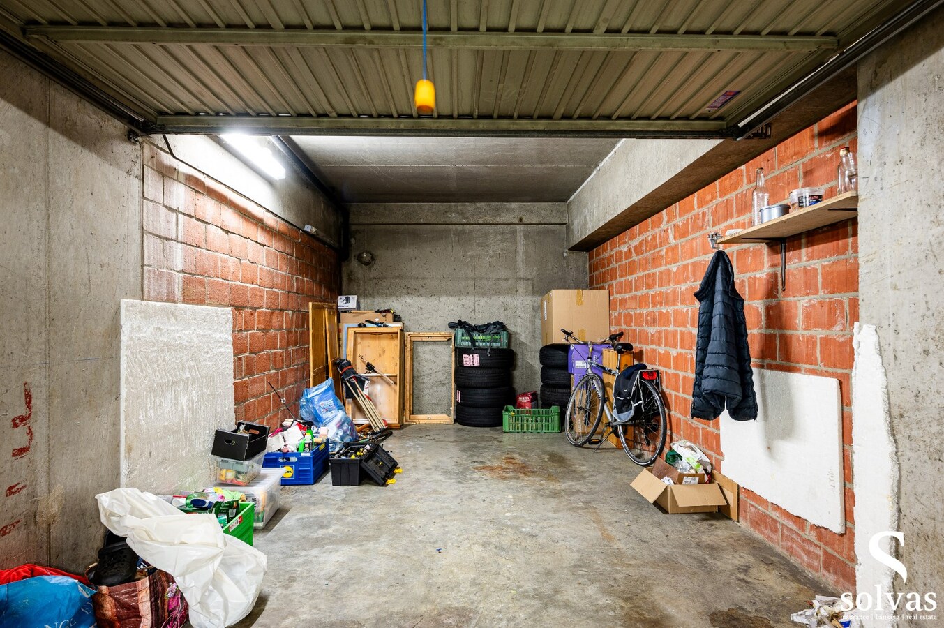 Gezellig twee slaapkamer appartement m&#233;t garage op toplocatie te centrum Aalter 