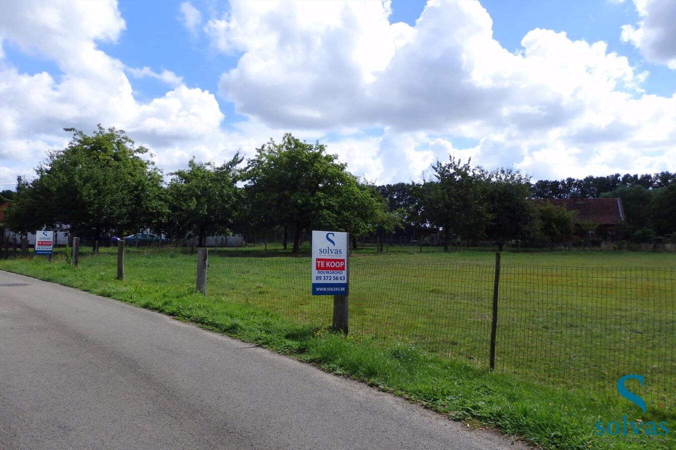 Uniek gelegen bouwgrond in Zomergem! 