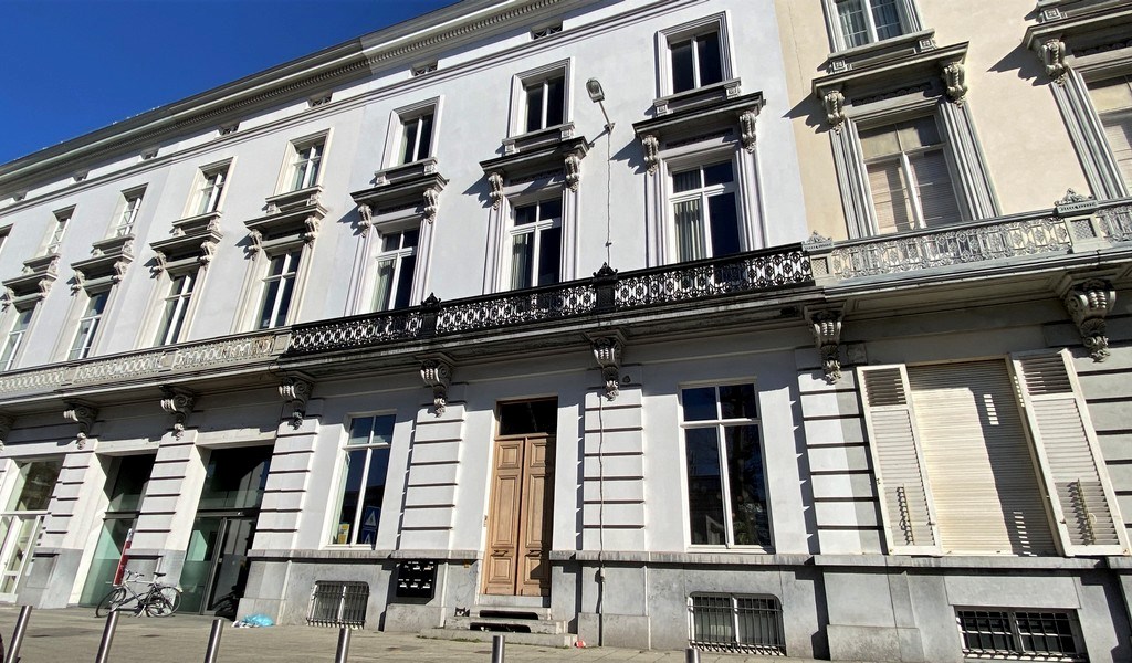 Kantoor te huur in uniek herenhuis met patio aan Gent-Zuid