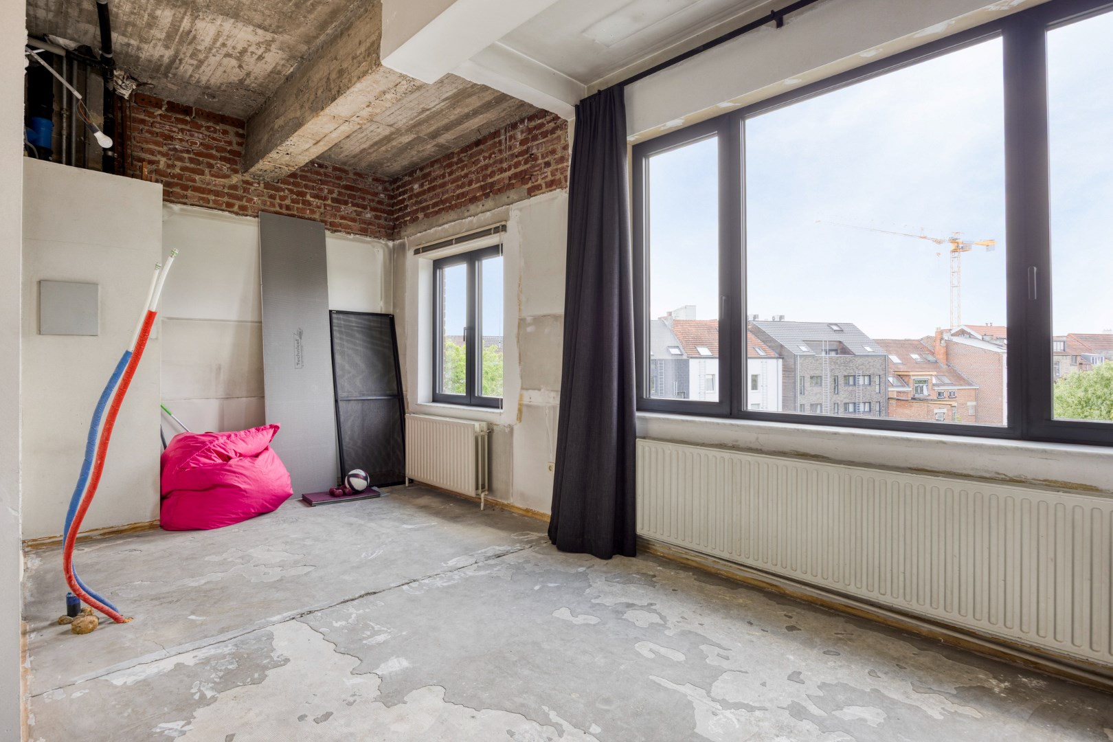 Prachtig herenhuis op de Tiensevest met mogelijkheid tot praktijkruimte - bewoonbare opp. 555 m&#178; 