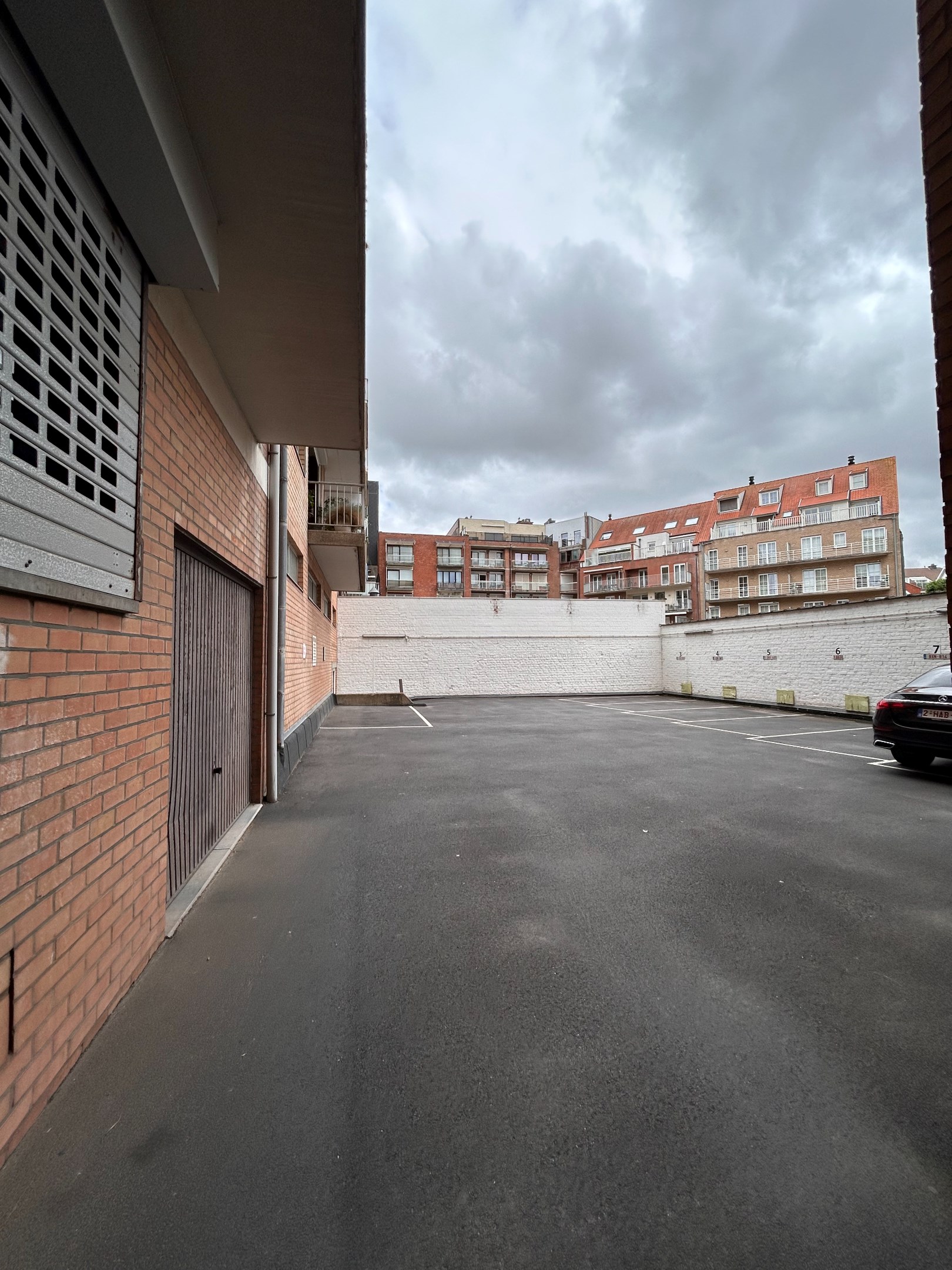 Staanplaats te huur gelegen in de Ieperstraat 19 