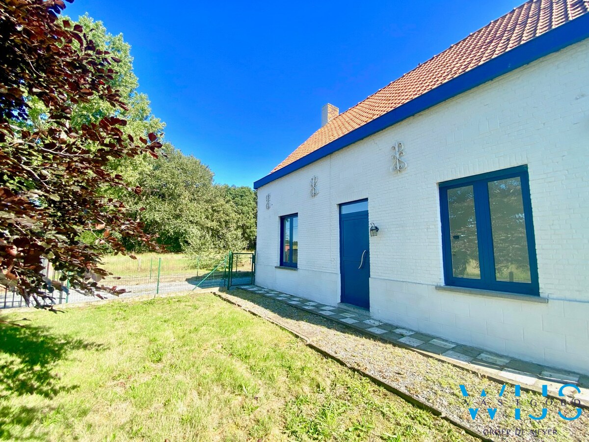 Landelijk gelegen huis met 3 slaapkamers te Bassevelde ! 
