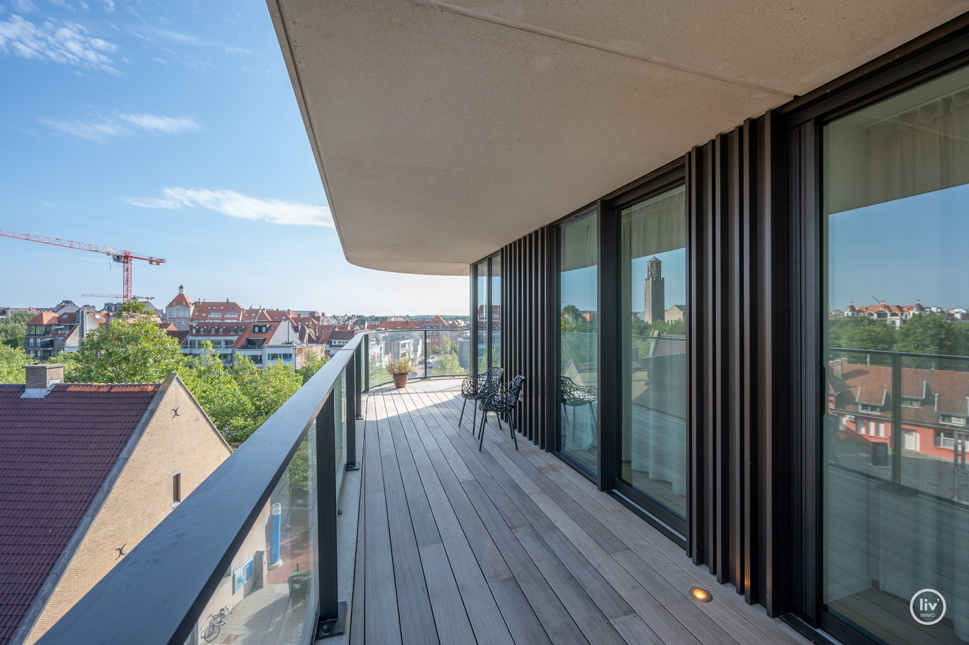 Un appartement neuf unique avec 3 chambres &#224; coucher compl&#232;tes b&#233;n&#233;ficiant de vues uniques situ&#233; dans la r&#233;sidence exclusive The Tower. 