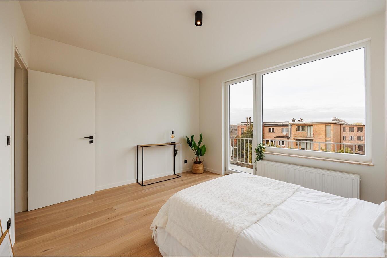 Kwalitatief gerenoveerd appartement met terras! 