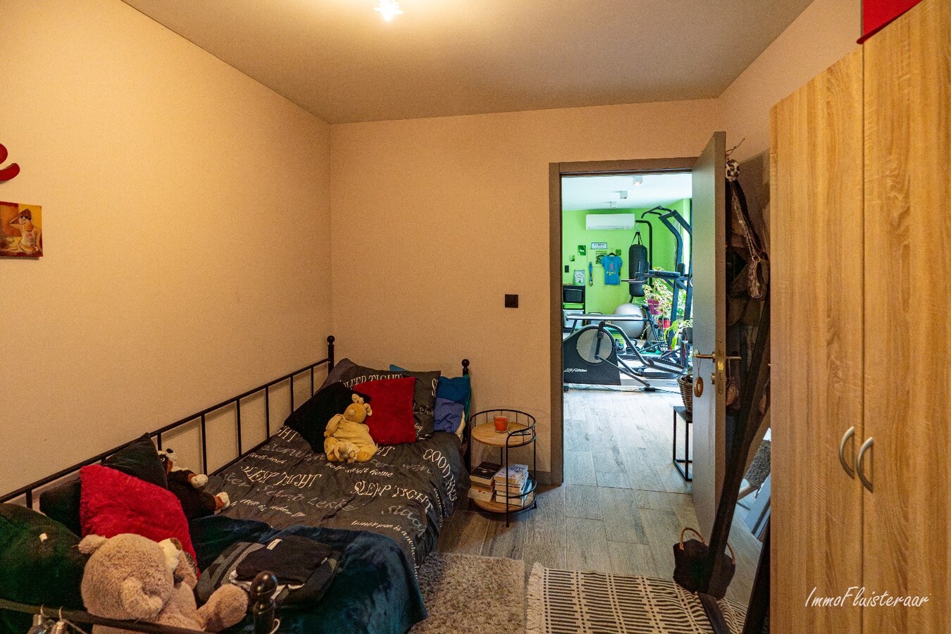 Ready-to-move-in house in a wooded area on approximately 24a in Keerbergen. 