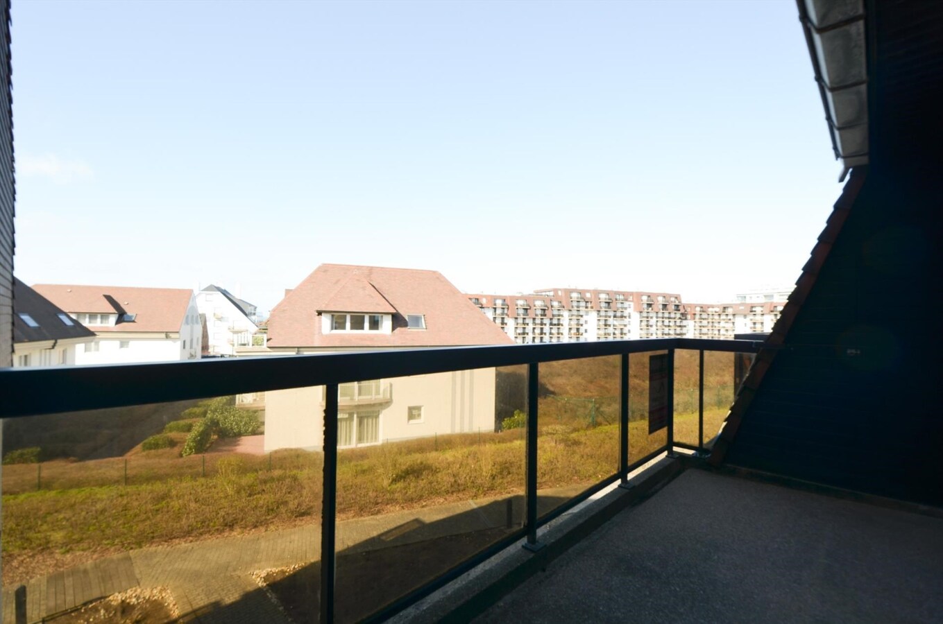 Verzorgd en zonnig appartement te Oostduinkerke te huur 