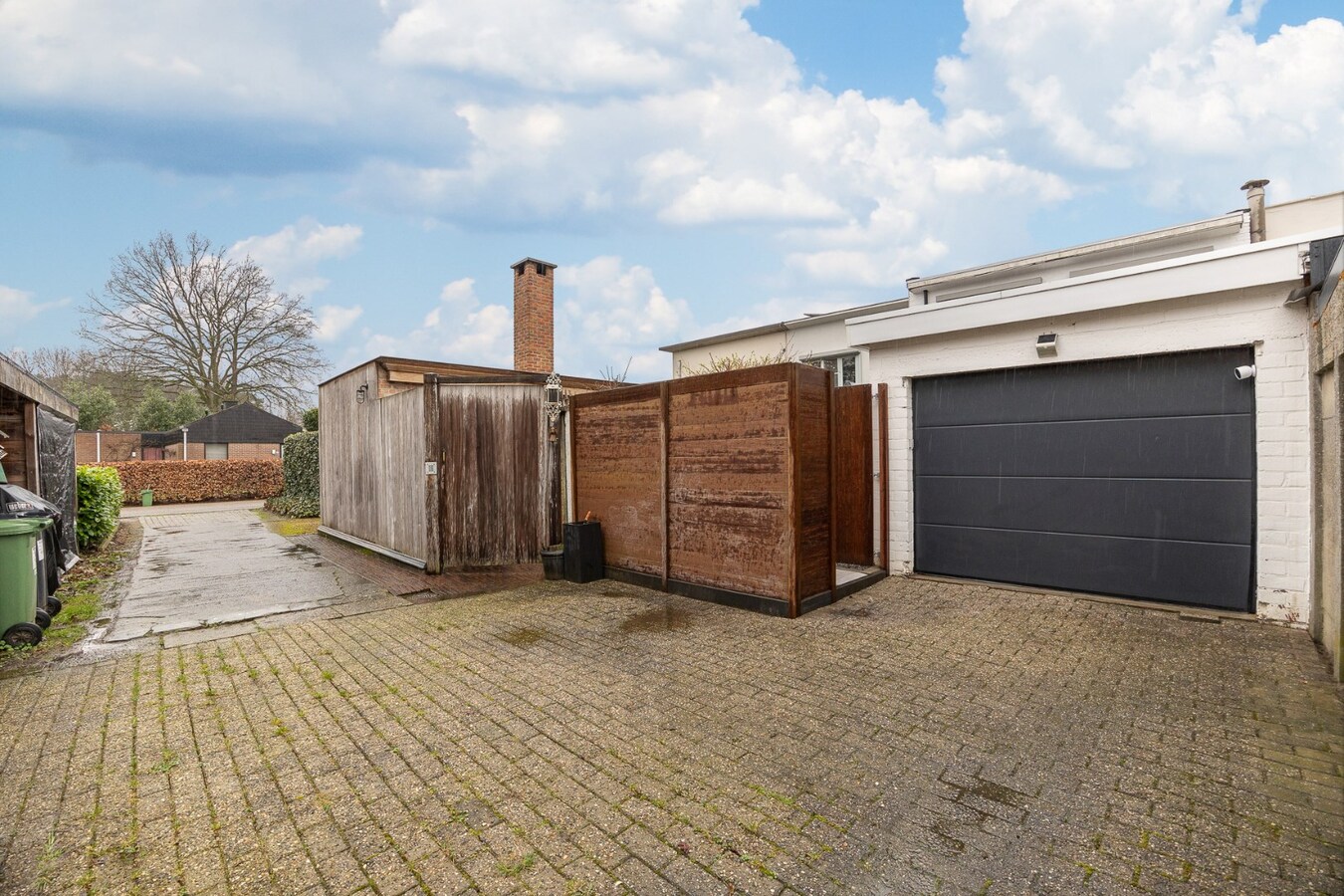 Gerenoveerde, energiezuinige woning  met 3 slaapkamers en 2 badkamers op toplocatie 