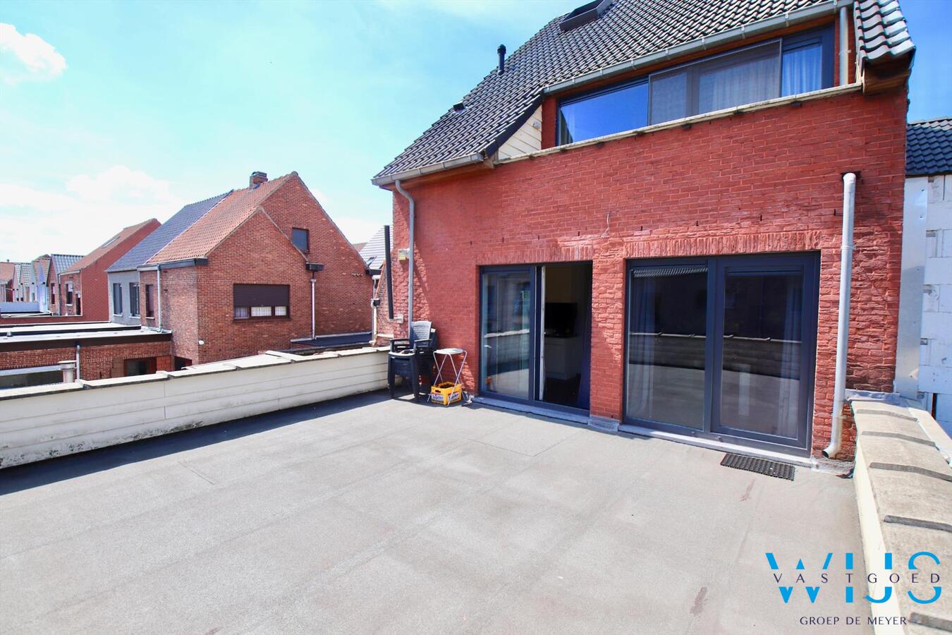 Tweeslaapkamerappartement  MET staanplaats te Zelzate! 