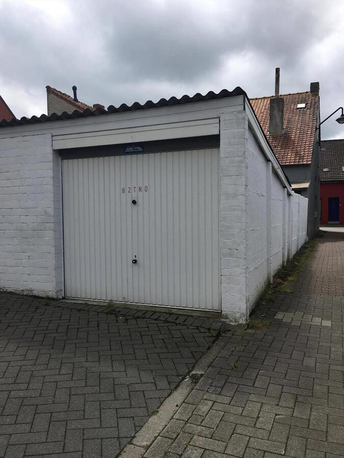 TE KOOP: INSTAPKLARE - GERENOVEERDE WONING 