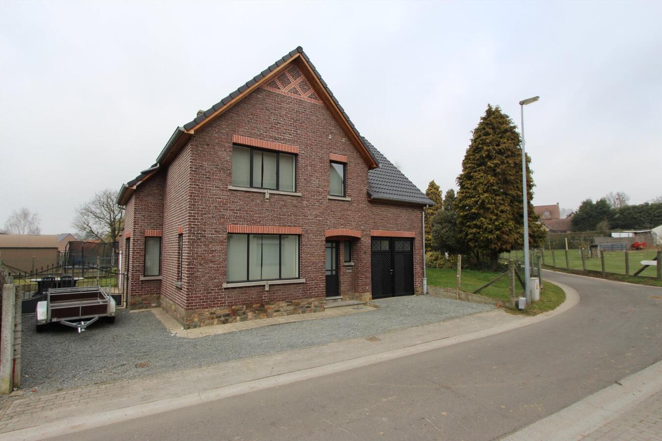 Villa met 3 slaapkamers te koop te Nederhasselt 