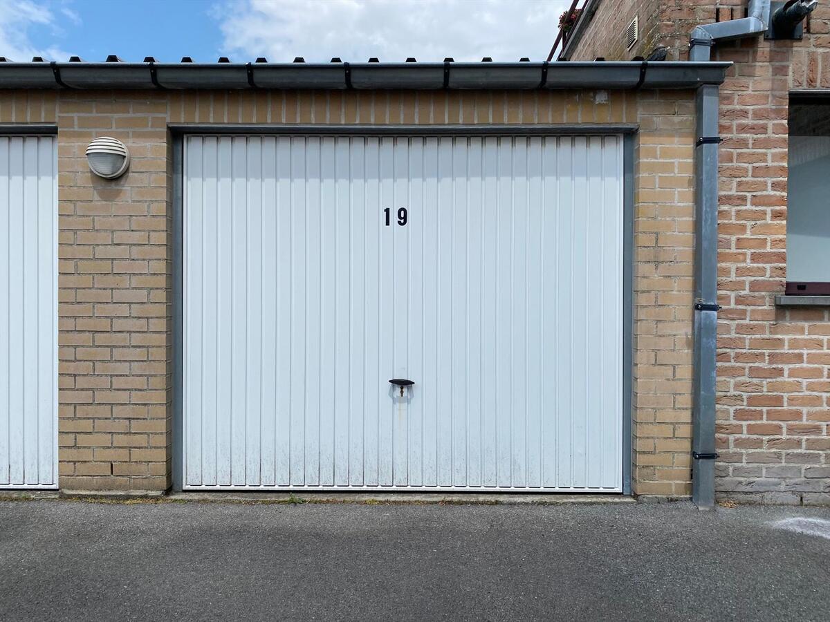 Gemetste garage in centrum Koekelare te koop 