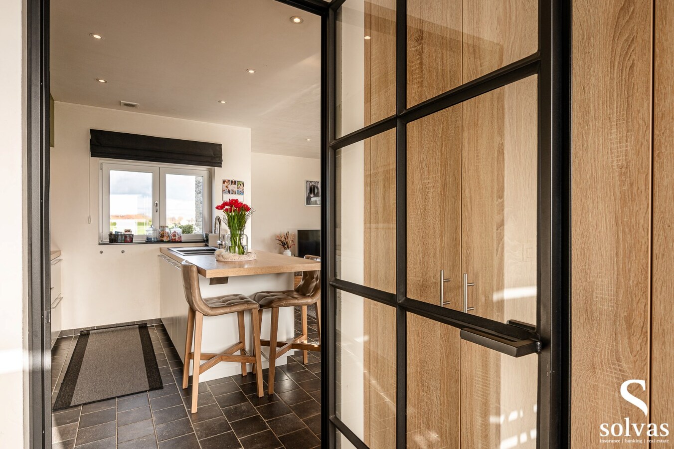 Moderne half open bebouwing met prachtige verzichten! 