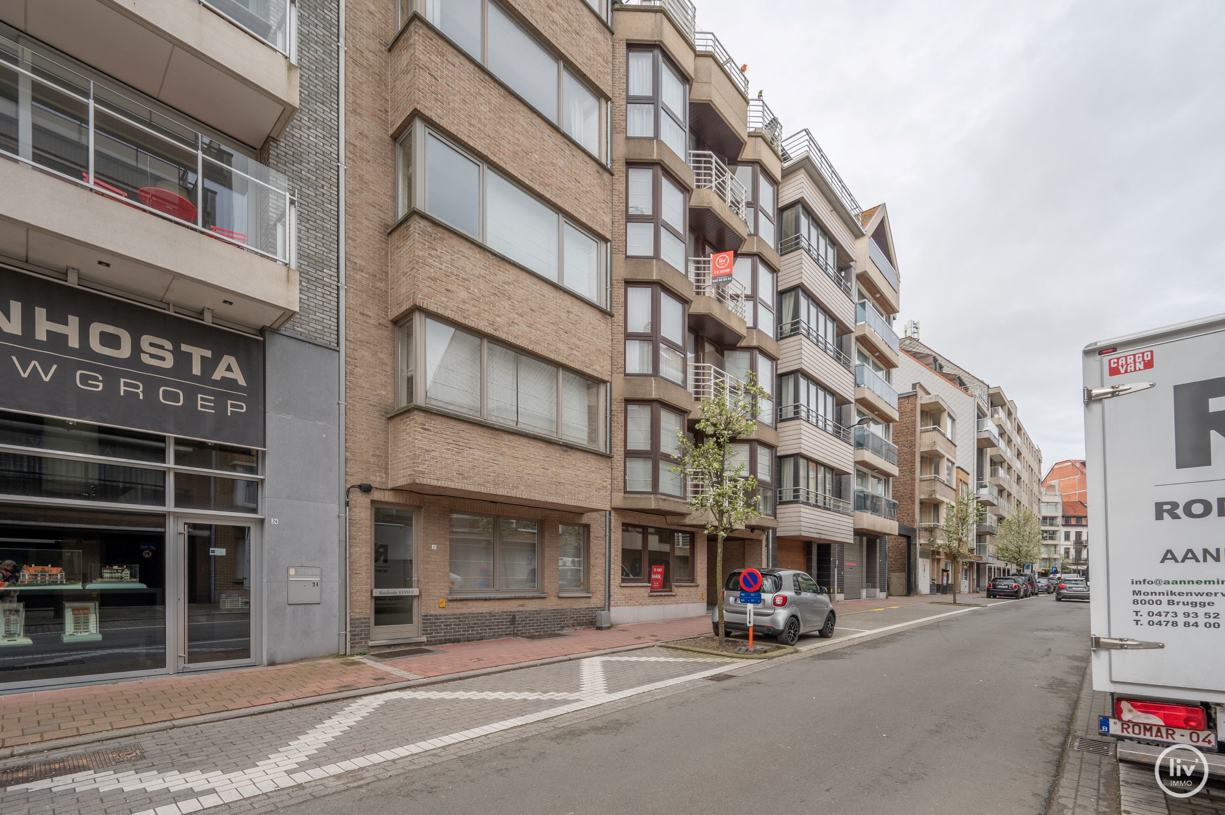 Appartement confortable et r&#233;nov&#233; de 2 chambres dans une rue adjacente &#224; l&#39;avenue Dumortier &#224; Knokke. 