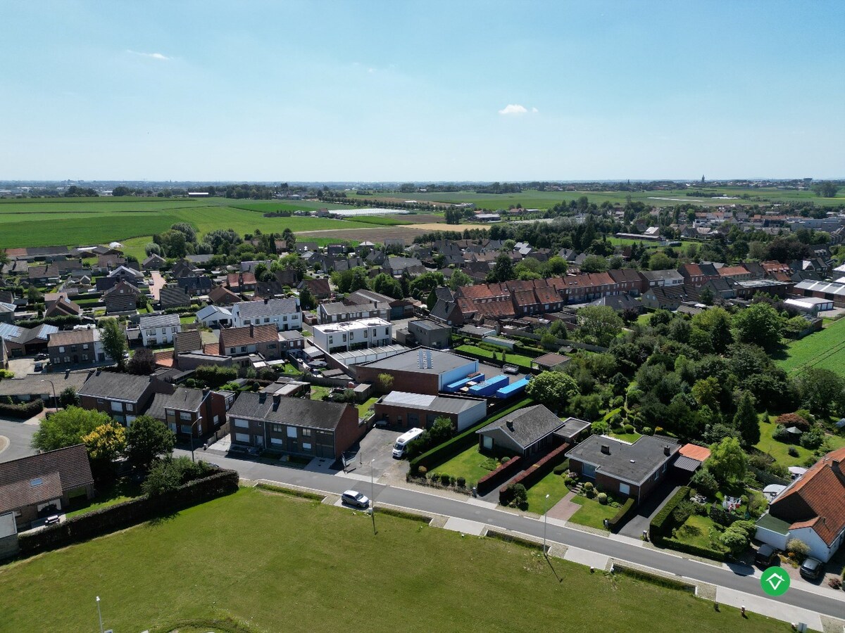 Opslagplaats op een perceel van 446 m&#178; te Gits 