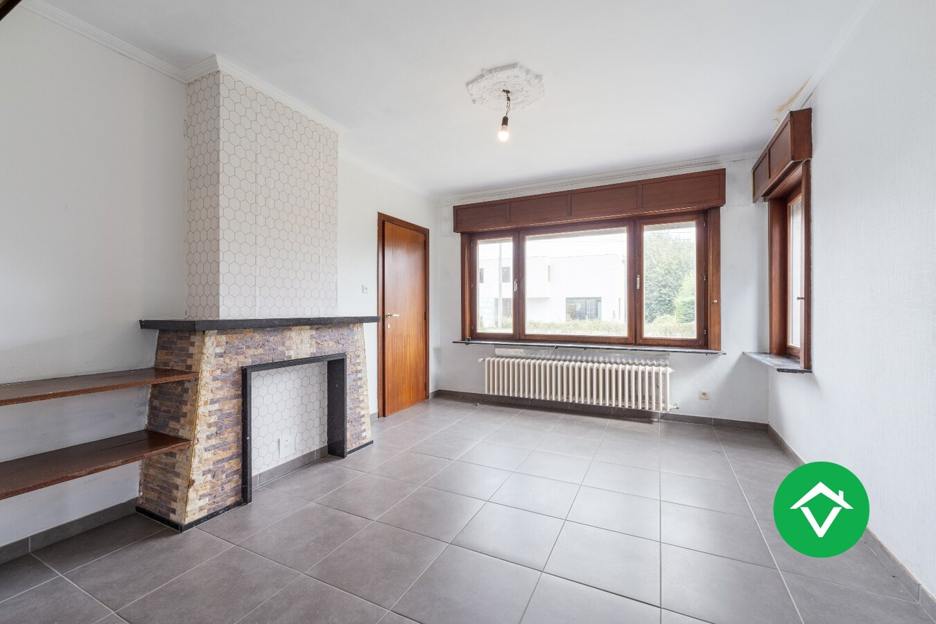 Instapklare woning met 3 slaapkamers en garage te Zarren 