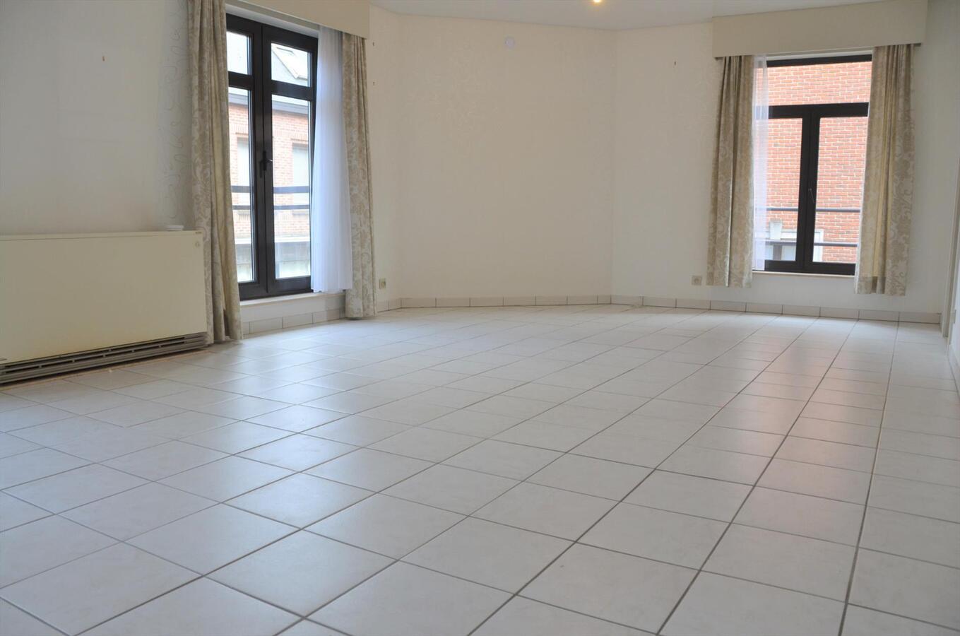 Appartement te huur in het centrum van Maldegem MET garage 