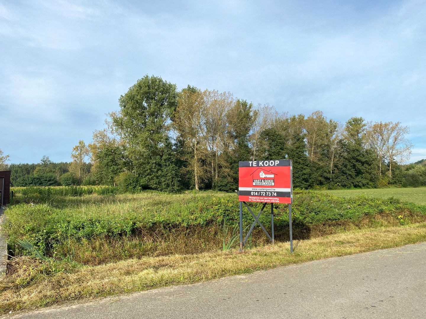 Bouwgrond voor open bebouwing van 17are 84ca in een doodlopende straat te Laakdal 