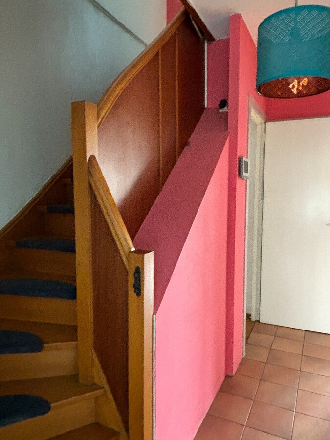 Woning in het centrum van Sint-Antonius op een perceel van 210 m&#178; met Zuid-tuin en ruime berging ca 30 m&#178; 
