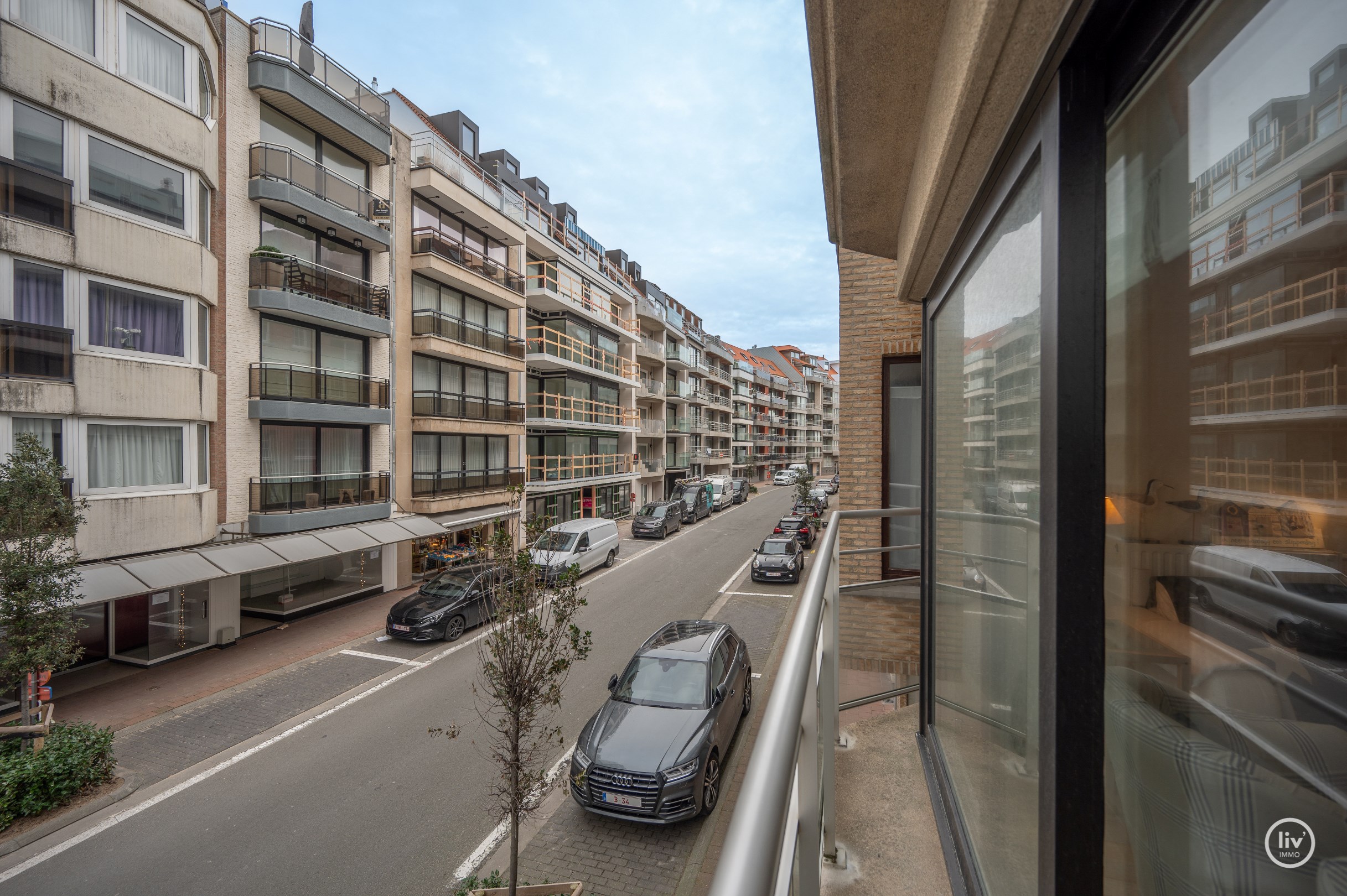 Appartement de vacances confortable avec vue partielle sur la mer, situ&#233; &#224; proximit&#233; de la place Rubens &#224; Knokke. 