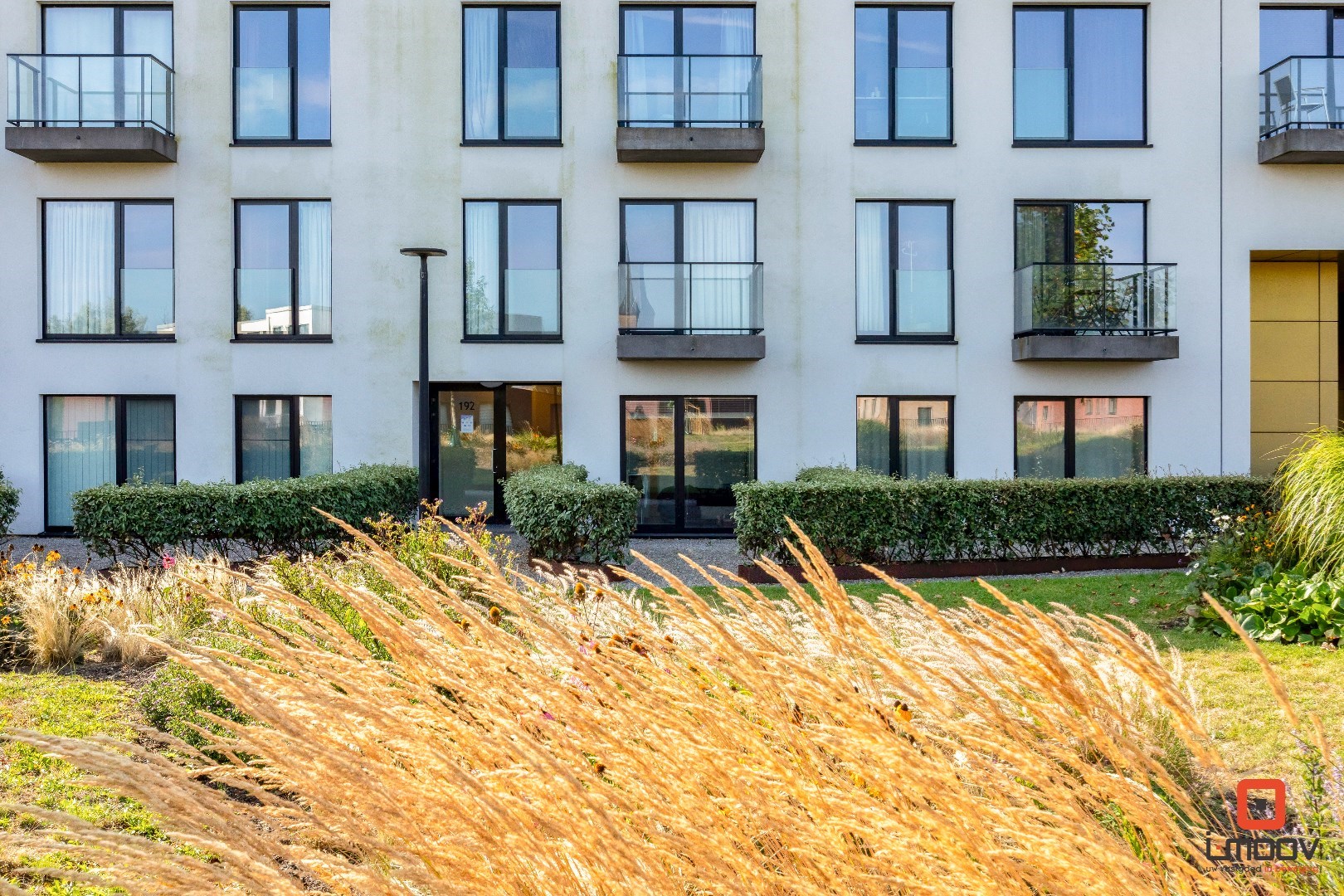 Zonnig en modern appartement op een gunstige ligging aan het water 