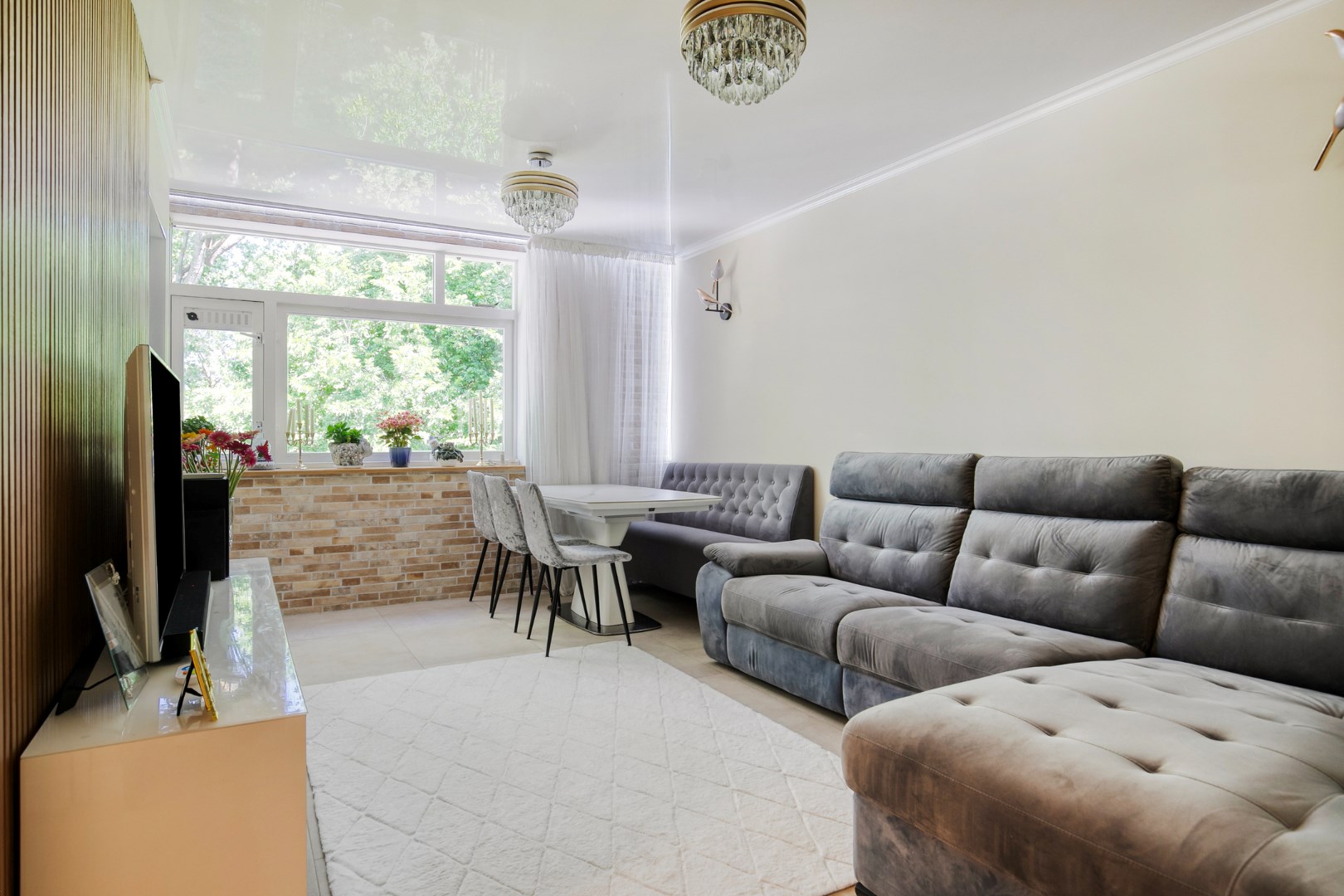 Licht, luxe en instapklaar wonen in Het Lage Land! 