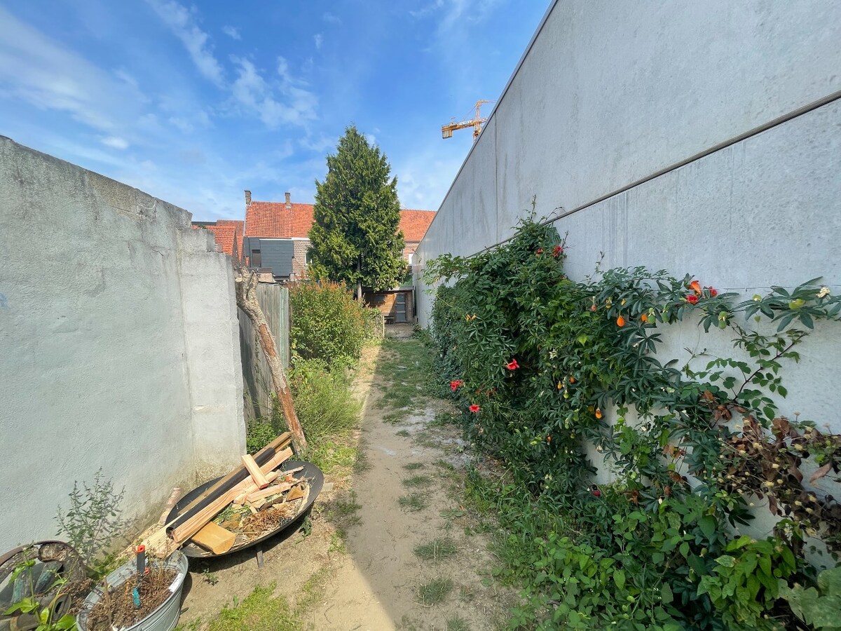 Volledig gerenoveerde woning in het centrum van Roeselare, vrij op 1/02/2025 