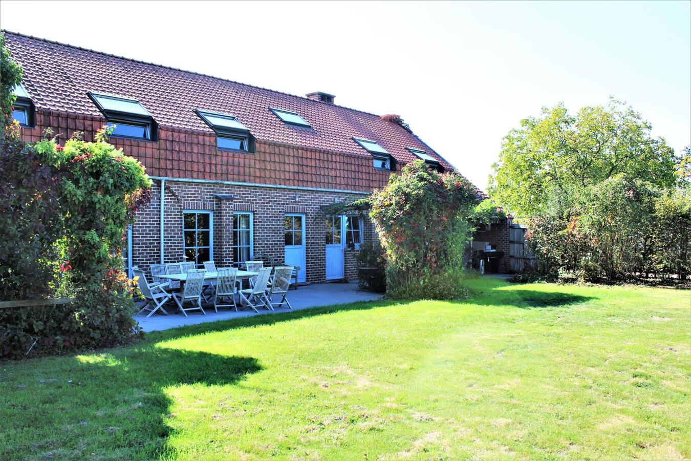 Landelijk gelegen hoeve met schuur en weilanden op ca. 1,28ha te Meise (Vlaams-Brabant) 