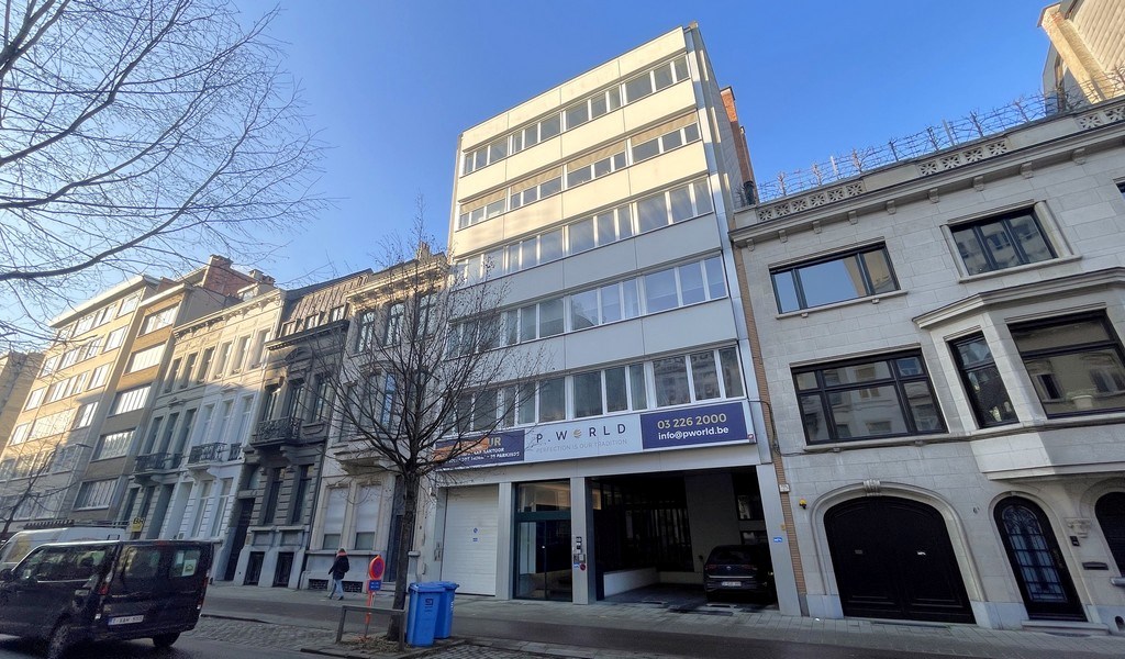 Hoogwaardig afgewerkte kantoren nabij stadring in Antwerpen