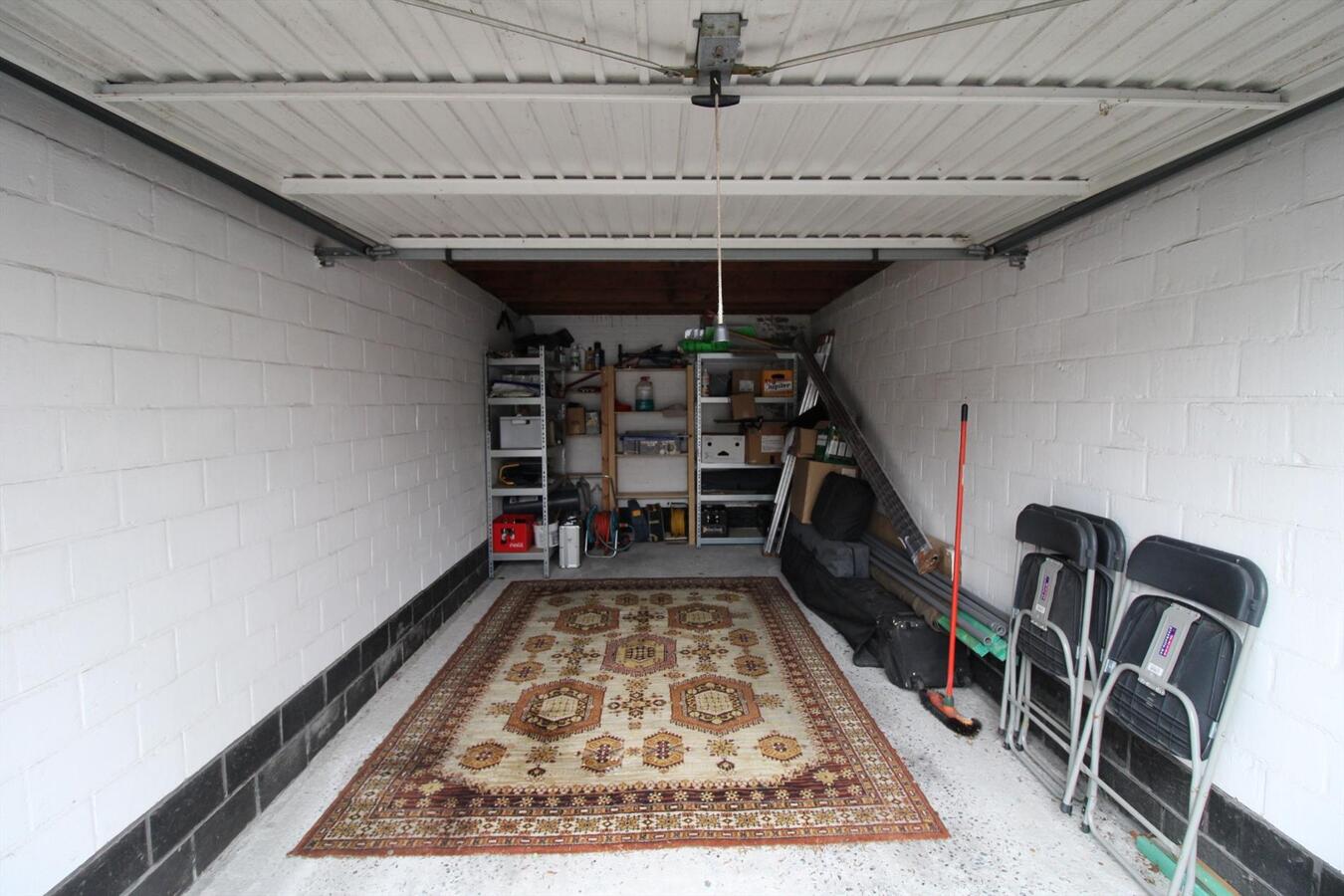 Garagebox gelegen in centrum Roeselare 