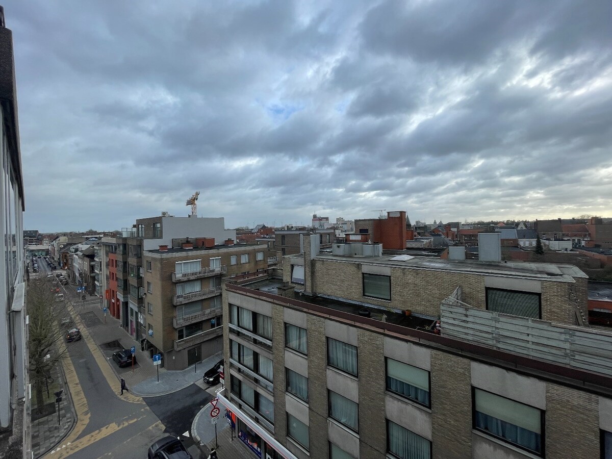 Centraal gelegen appartement in het centrum van Roeselare met 2 slaapkamers 