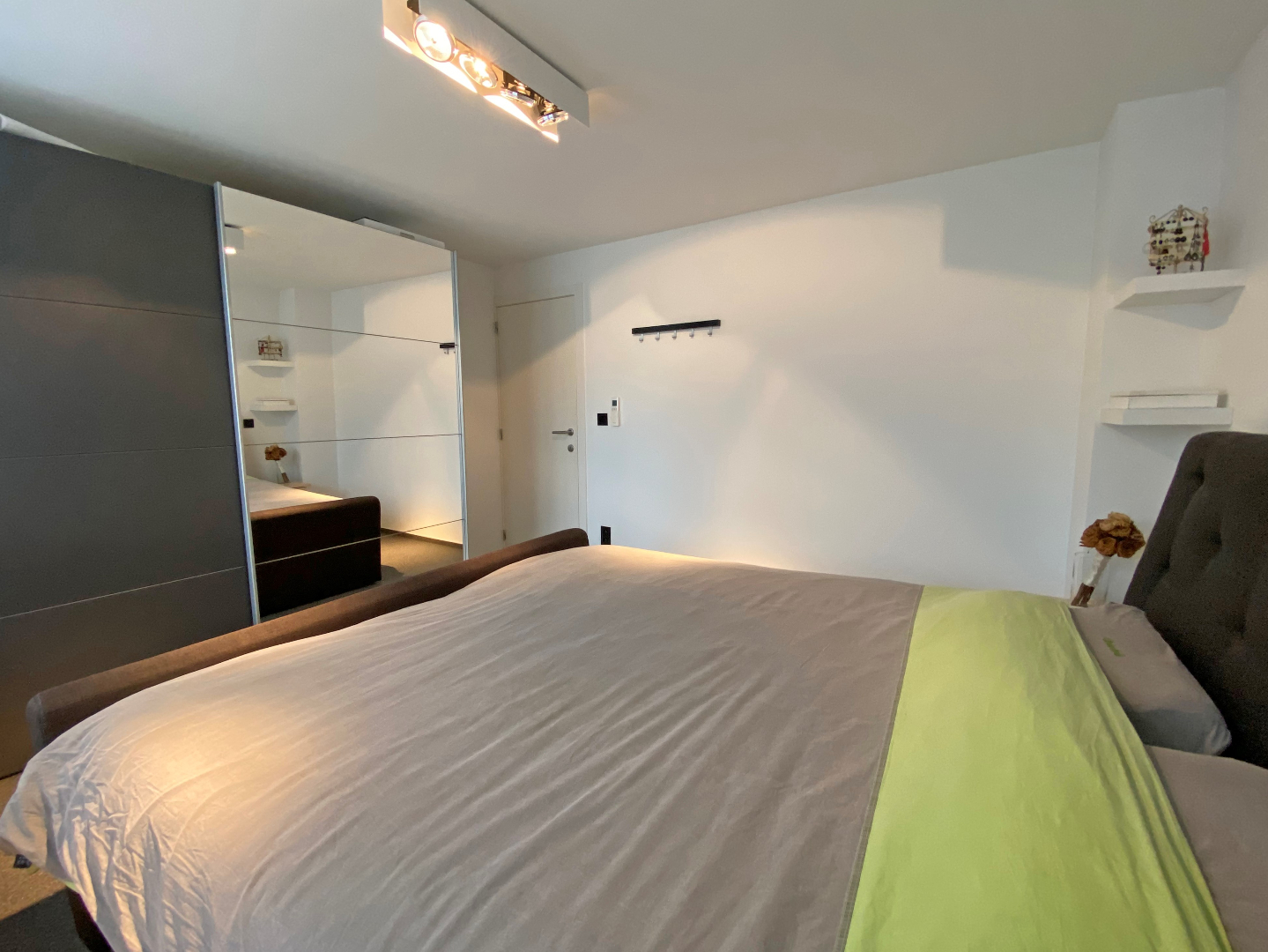 Volledig gerenoveerde woning met 3 slaapkamers te Meerhout. 