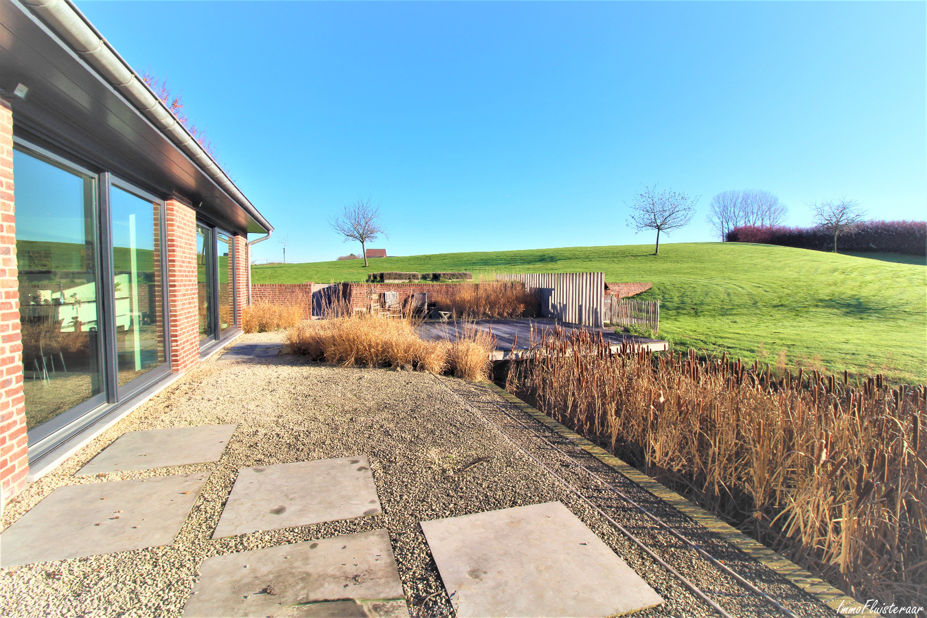 Magnifique maison avec grande annexe et pr&#233;s sur environ 2ha &#224; Bi&#233;v&#232;ne (Brabant Flamand) 