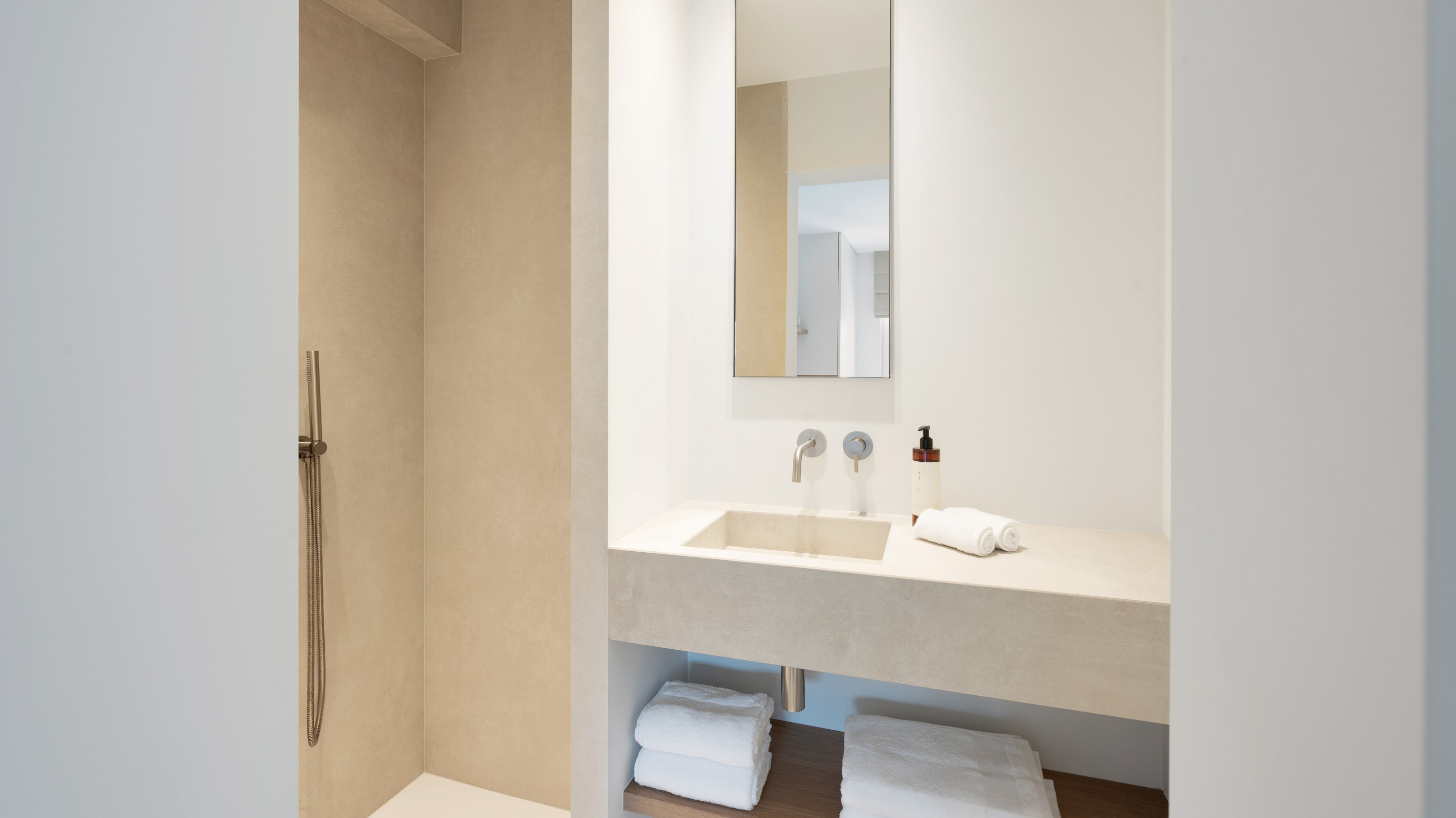 EXCLUSIEF APPARTEMENT MET 3 SLAAPKAMERS EN UITSTEKENDE LIGGING IN HARTJE KNOKKE 
