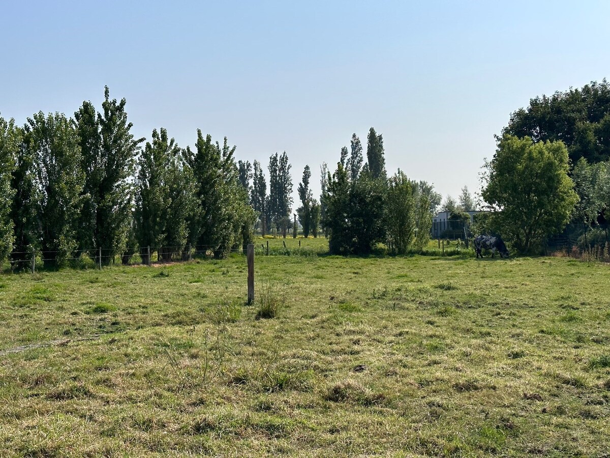 Landelijke gelegen alleenstaande woning te koop in Leke 