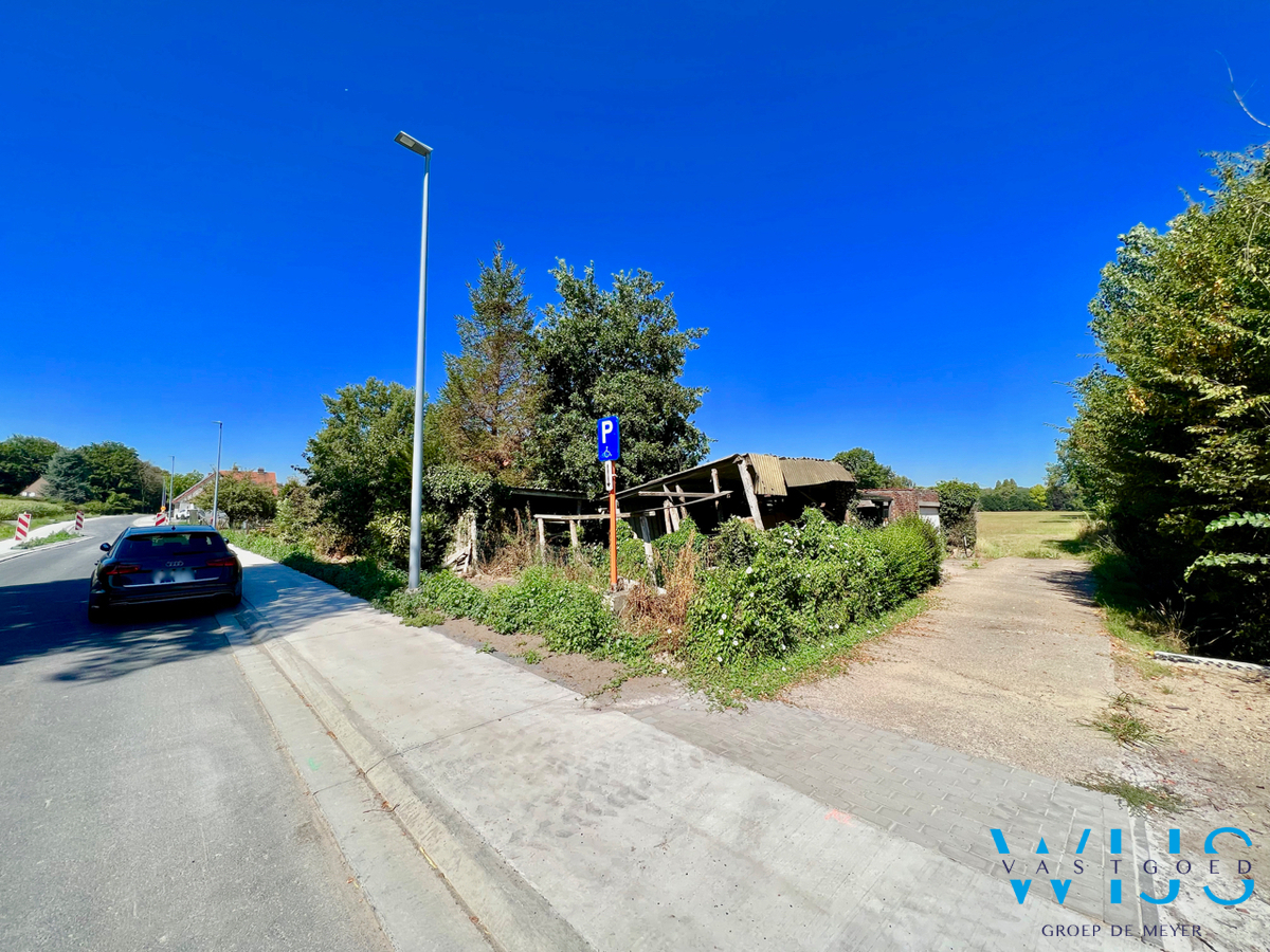 Fantastisch gelegen woonhuis op 1430m&#178; te Lievegem ! 