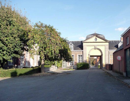 Excl villa sold in Sint-Martens-Lierde