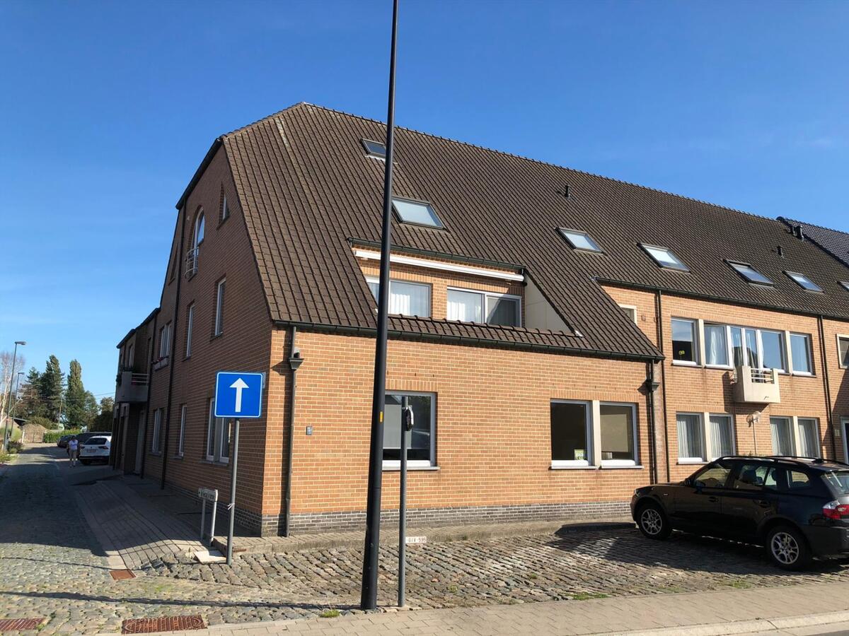 Duplex-appartement met 3 slaapkamers in centrum Ursel 