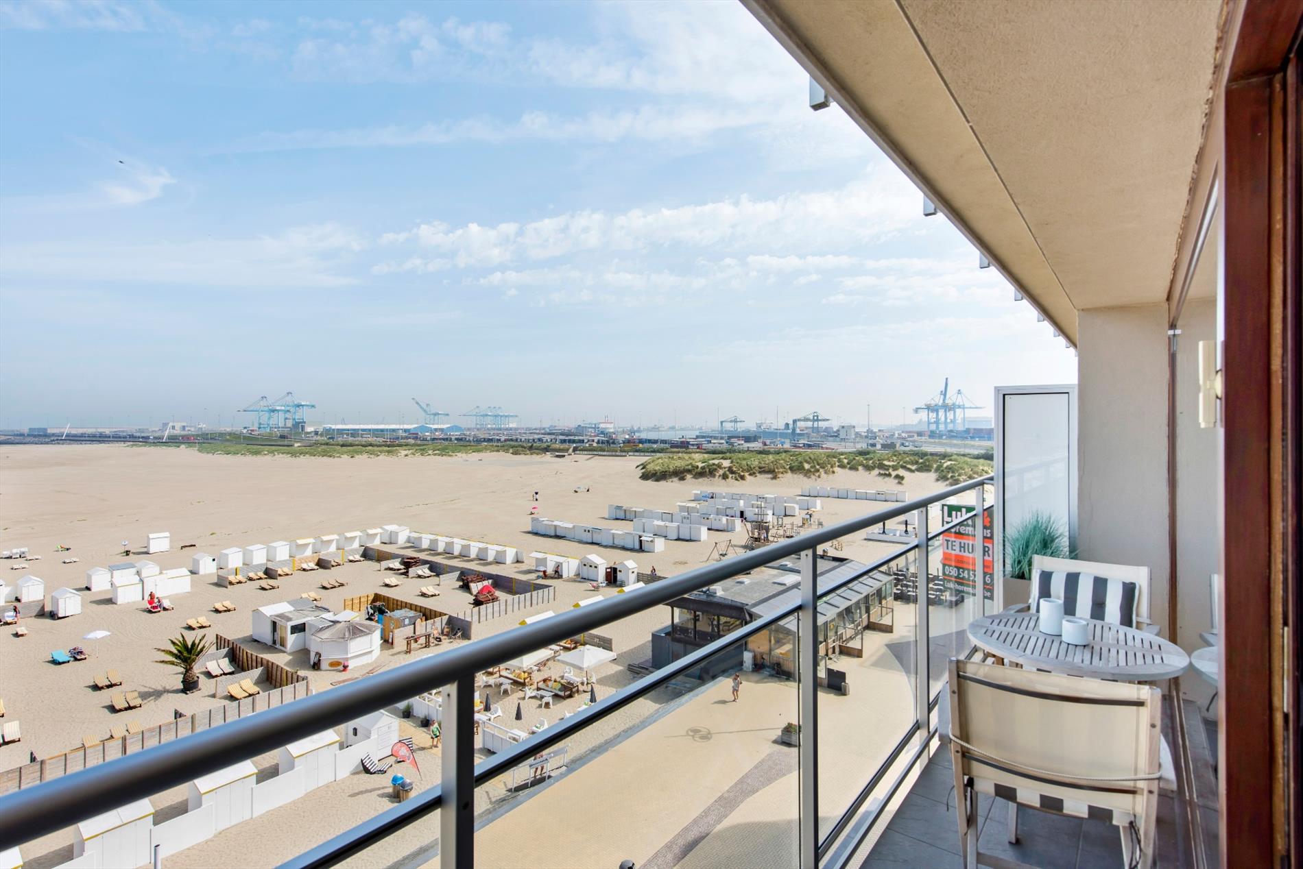 3 slaapkamer appartement met zeezicht 